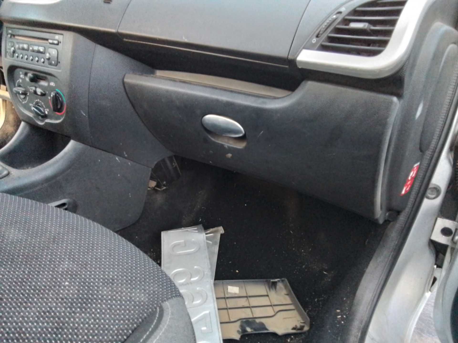 Recambio de guantera para peugeot 206+ básico referencia OEM IAM   