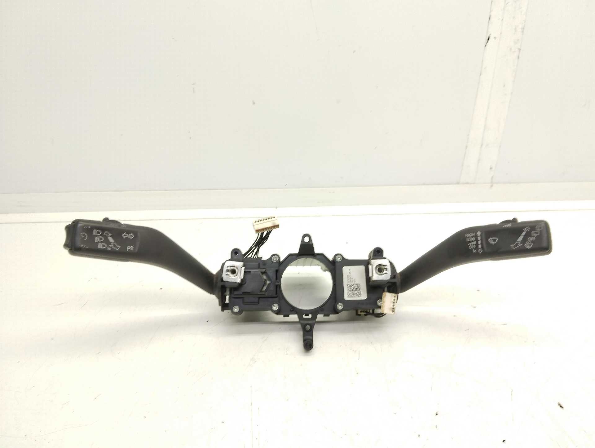 Recambio de mando limpia para skoda octavia berlina (1z3) active referencia OEM IAM 5K0953502M  