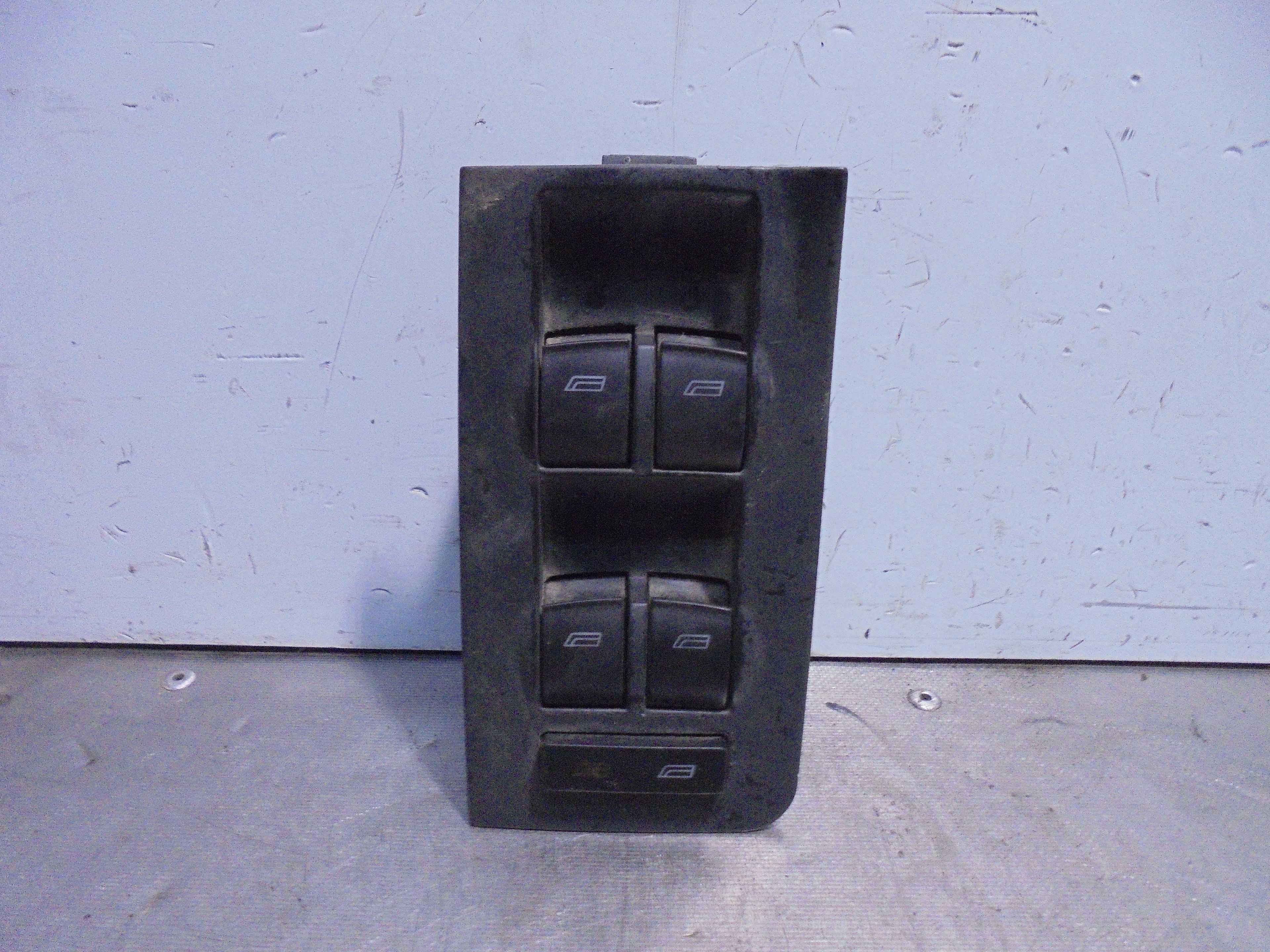 Recambio de mando elevalunas delantero izquierdo para audi a6 berlina (4b2) 2.4 (121kw) referencia OEM IAM 4B0959851  