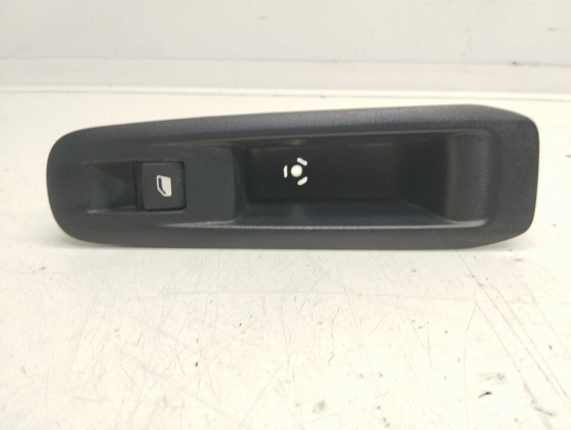 Recambio de mando elevalunas trasero derecho para peugeot 308 active referencia OEM IAM 98034744 1336258X VALEO