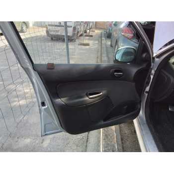 GUARNECIDO PUERTA DELANTERA IZQUIERDA 