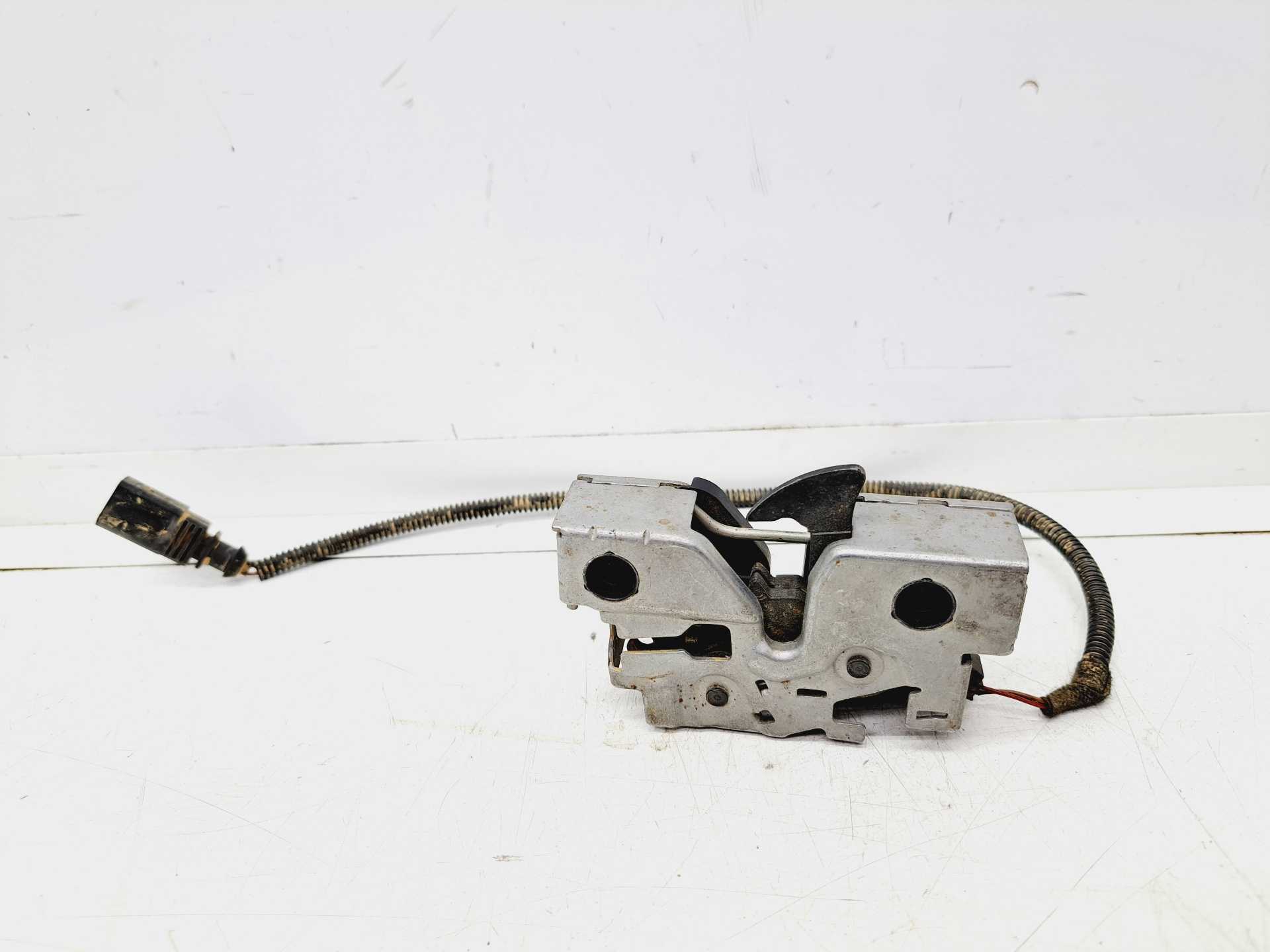 Recambio de cerradura capo para volkswagen tiguan 2.0 tdi referencia OEM IAM   