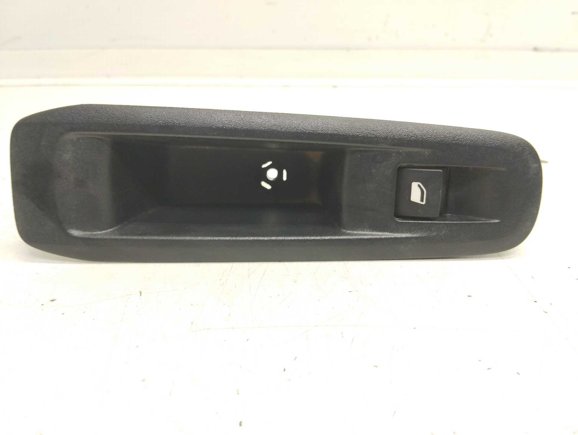 Recambio de mando elevalunas trasero izquierdo para peugeot 308 active referencia OEM IAM 96762292ZD VALEO 