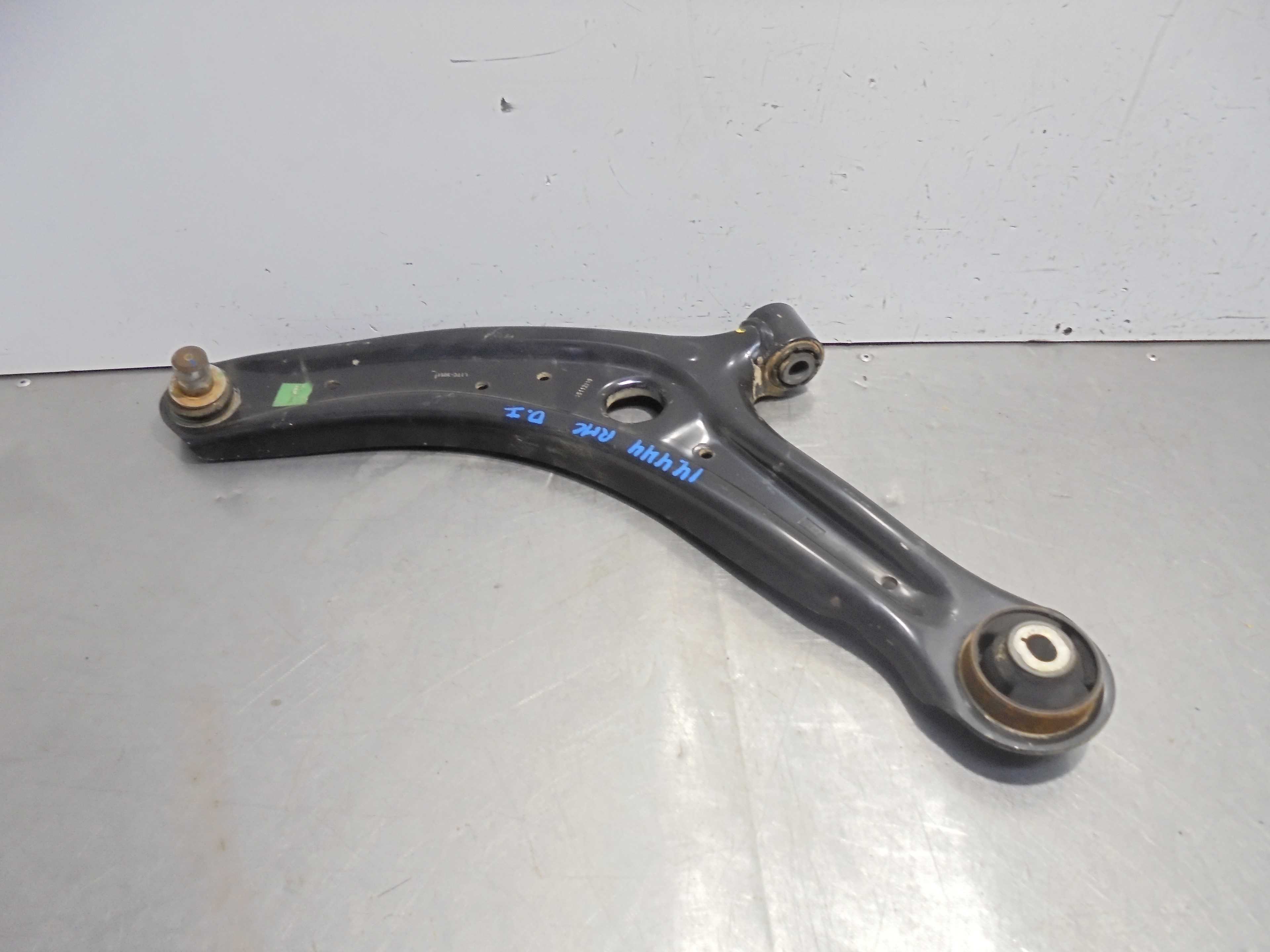 Recambio de brazo suspension inferior delantero izquierdo para ford puma hybrid st-line referencia OEM IAM L1TC3051L  