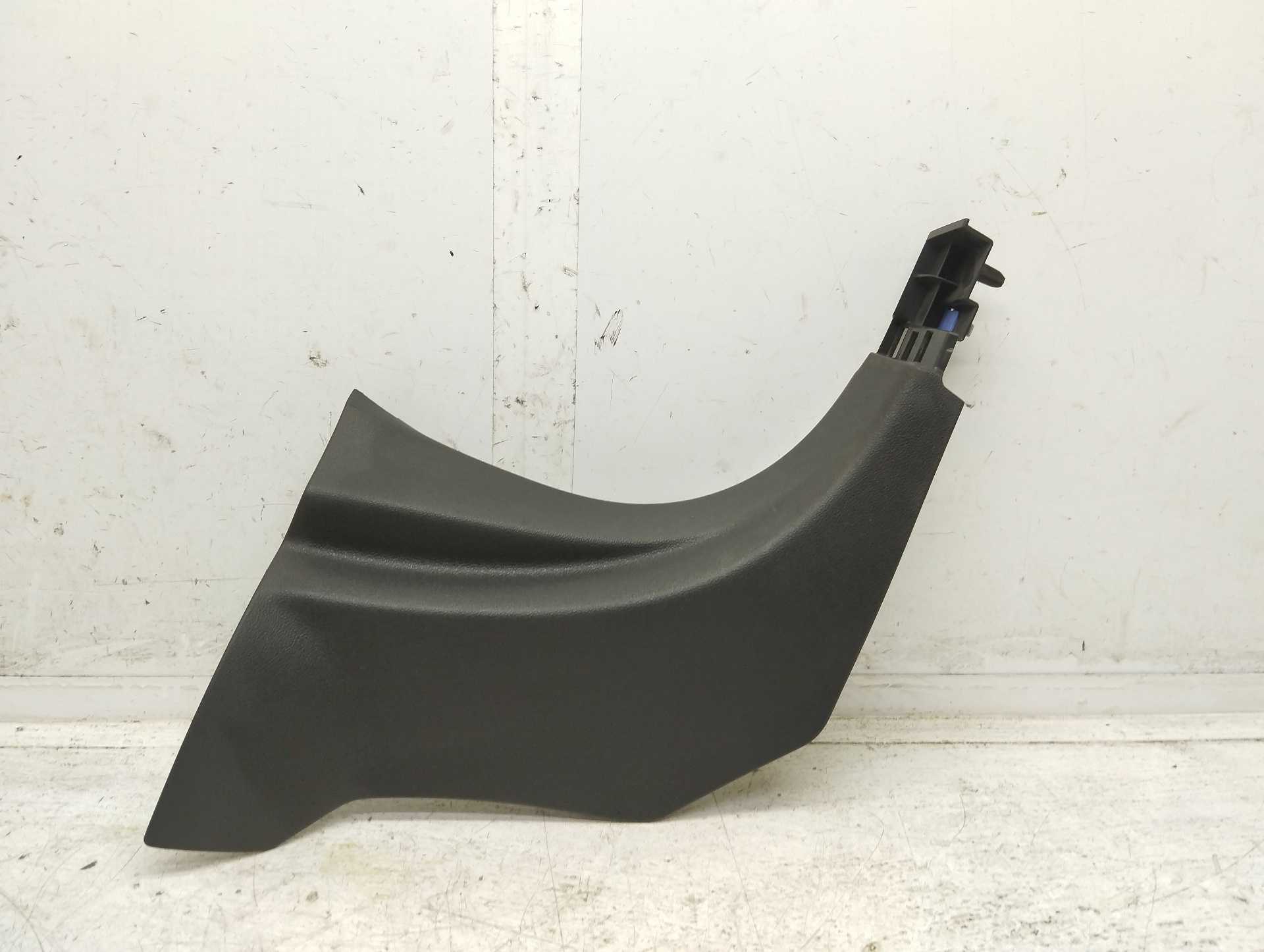 Recambio de moldura interior para renault scenic iv zen referencia OEM IAM 768369428R  
