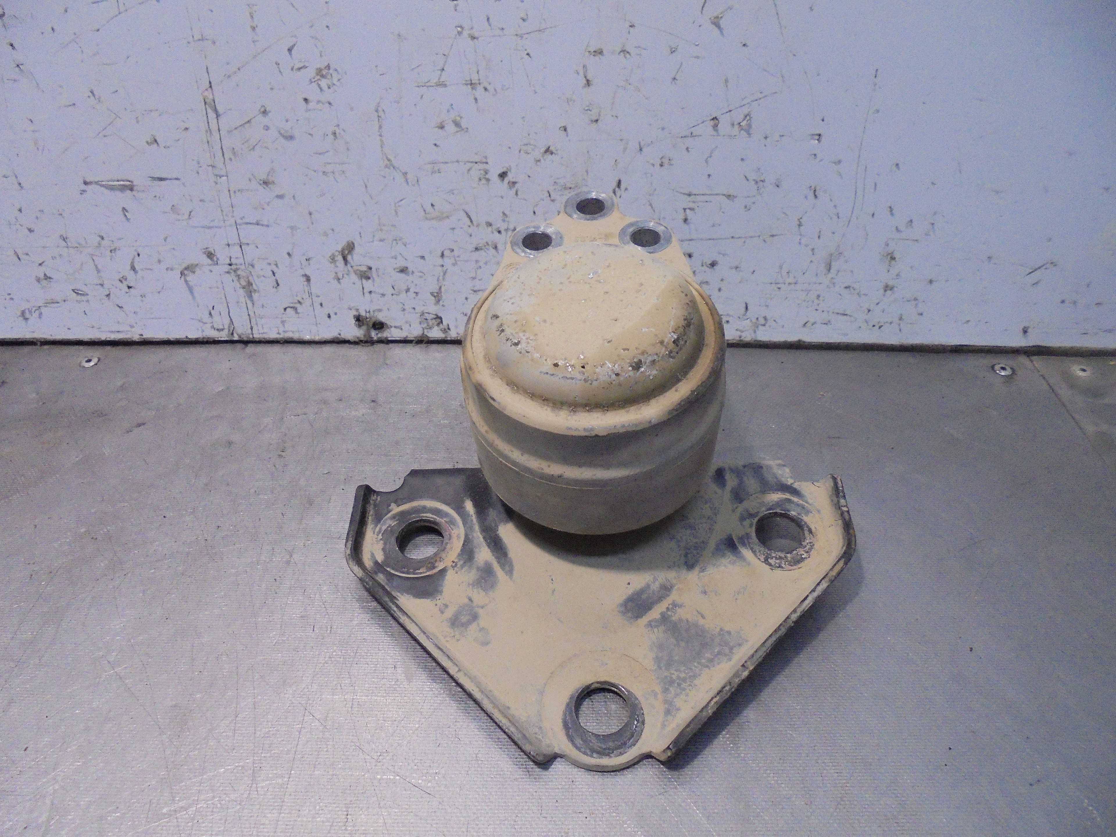 Recambio de soporte motor derecho para ford fusion (cbk) 1.4 16v cat referencia OEM IAM   