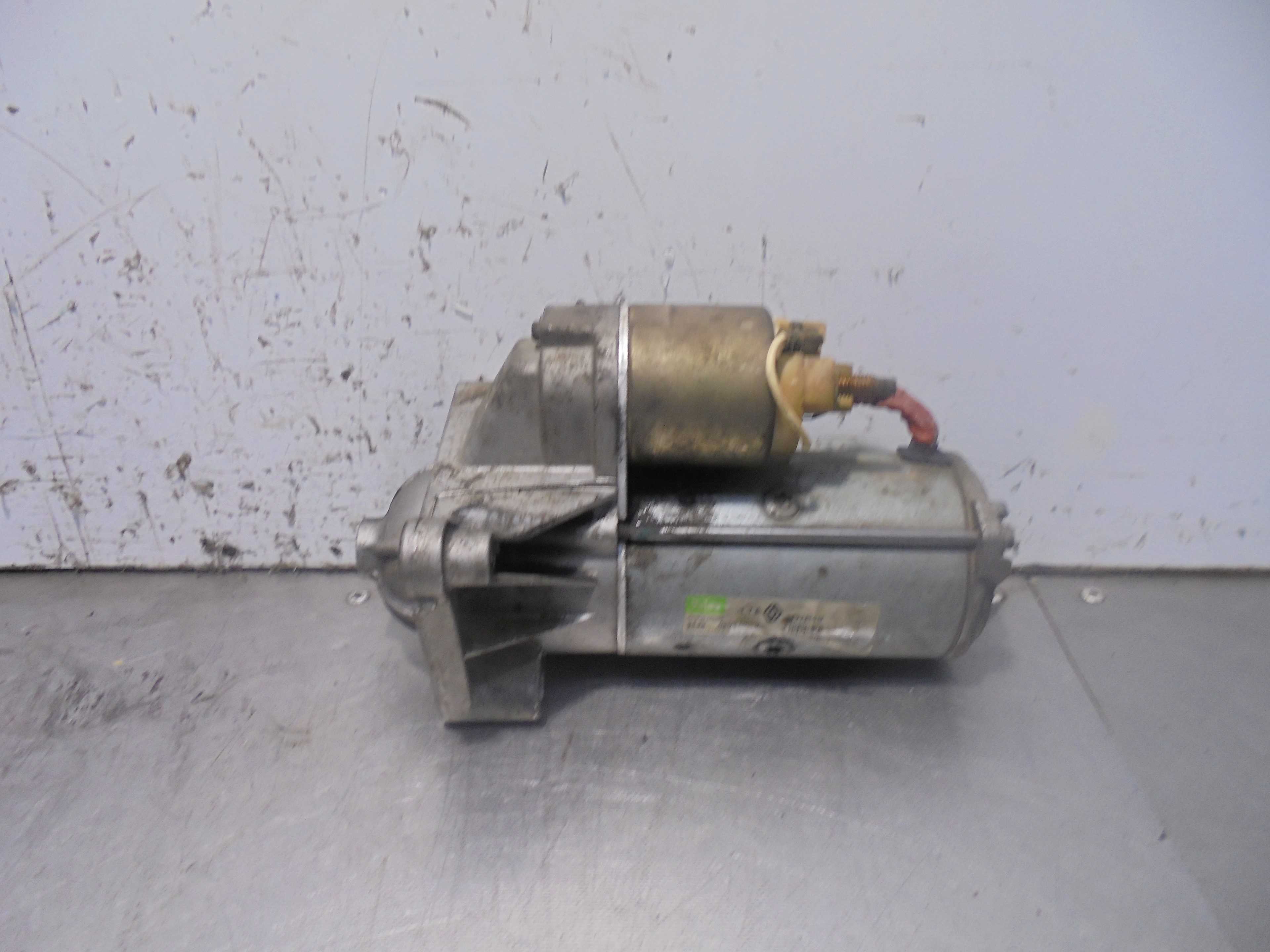Recambio de motores de arranque para renault megane ii berlina 5p confort authentique referencia OEM IAM 8200075362B VALEO 