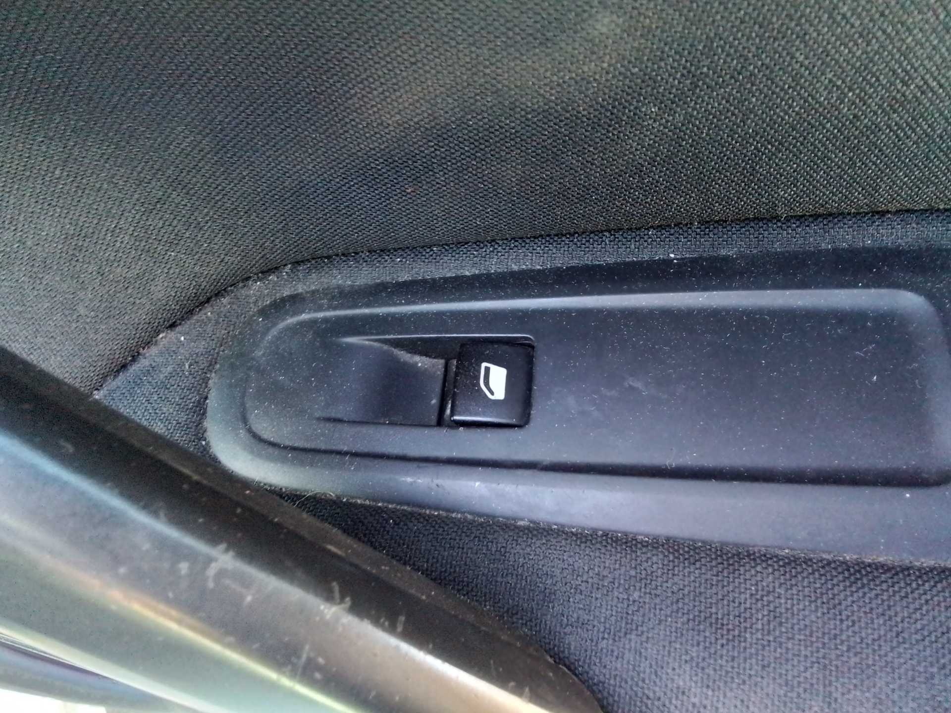 Recambio de mando elevalunas delantero derecho para peugeot 308 style referencia OEM IAM   