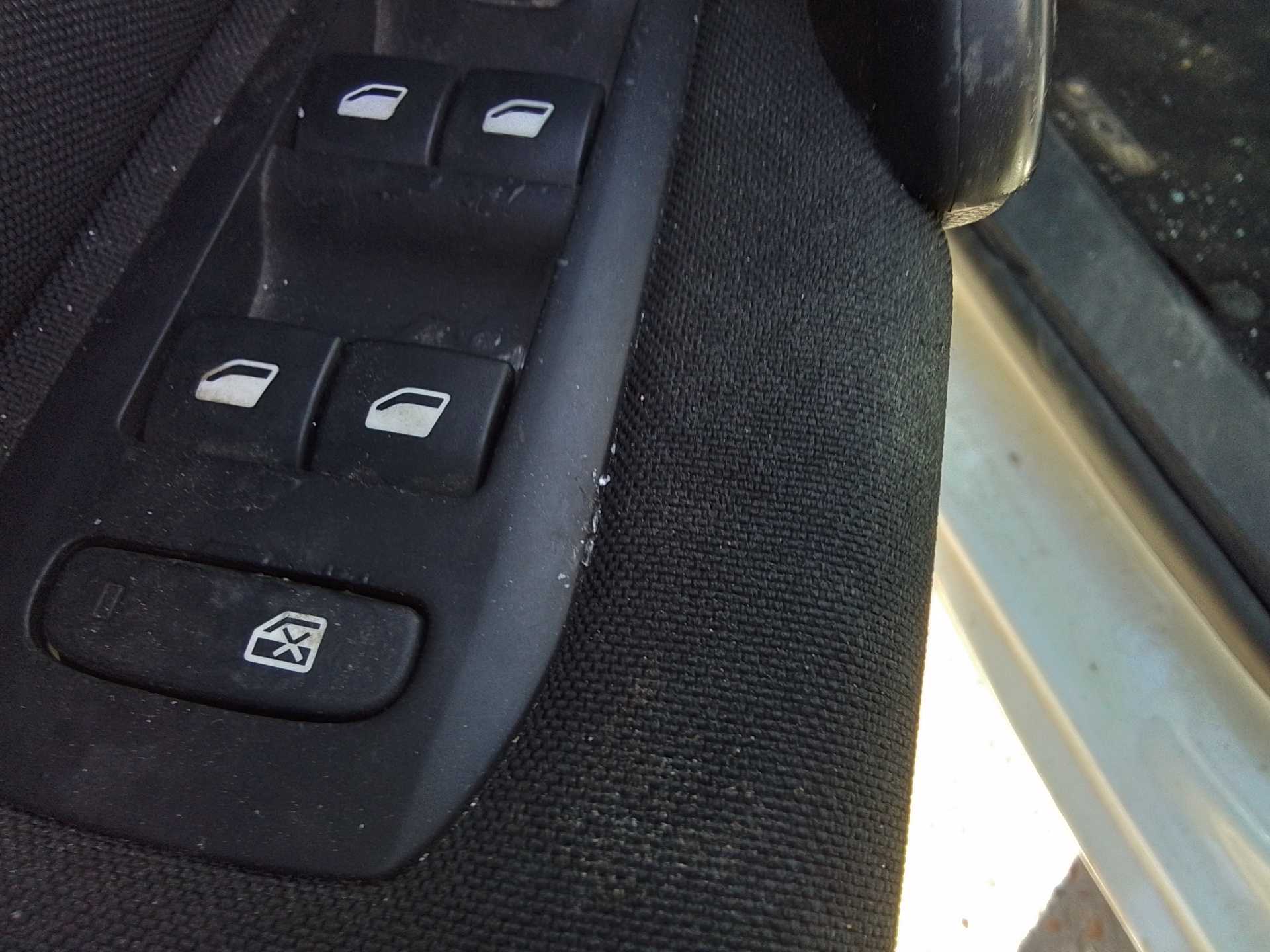 Recambio de mando elevalunas delantero izquierdo para peugeot 308 style referencia OEM IAM   