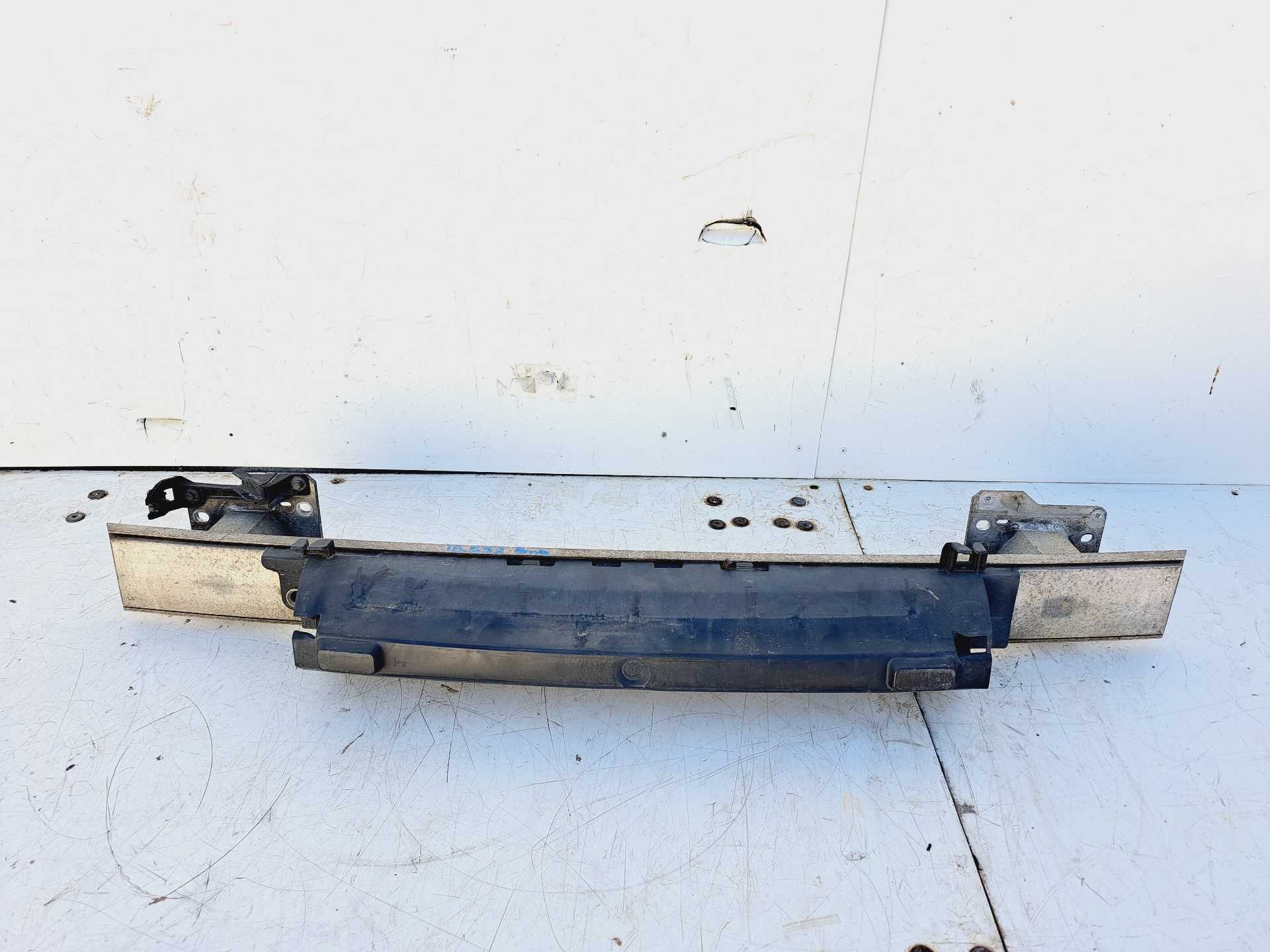 Recambio de refuerzo paragolpes delantero para citroën c4 berlina sx referencia OEM IAM   