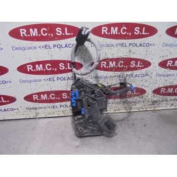 CERRADURA PUERTA TRASERA DERECHA 5K4839016 