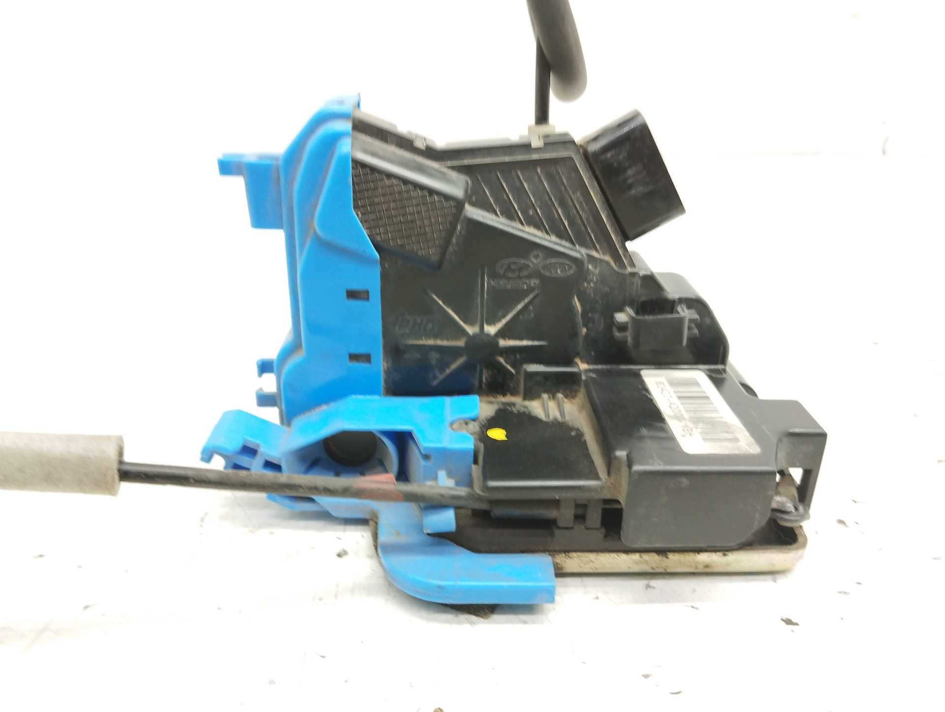 Recambio de cerradura puerta trasera derecha para kia cee´d business referencia OEM IAM 81420A2000  