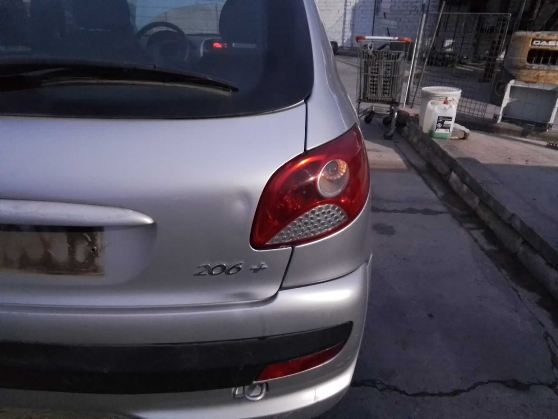 Recambio de piloto trasero derecho para peugeot 206+ básico referencia OEM IAM   
