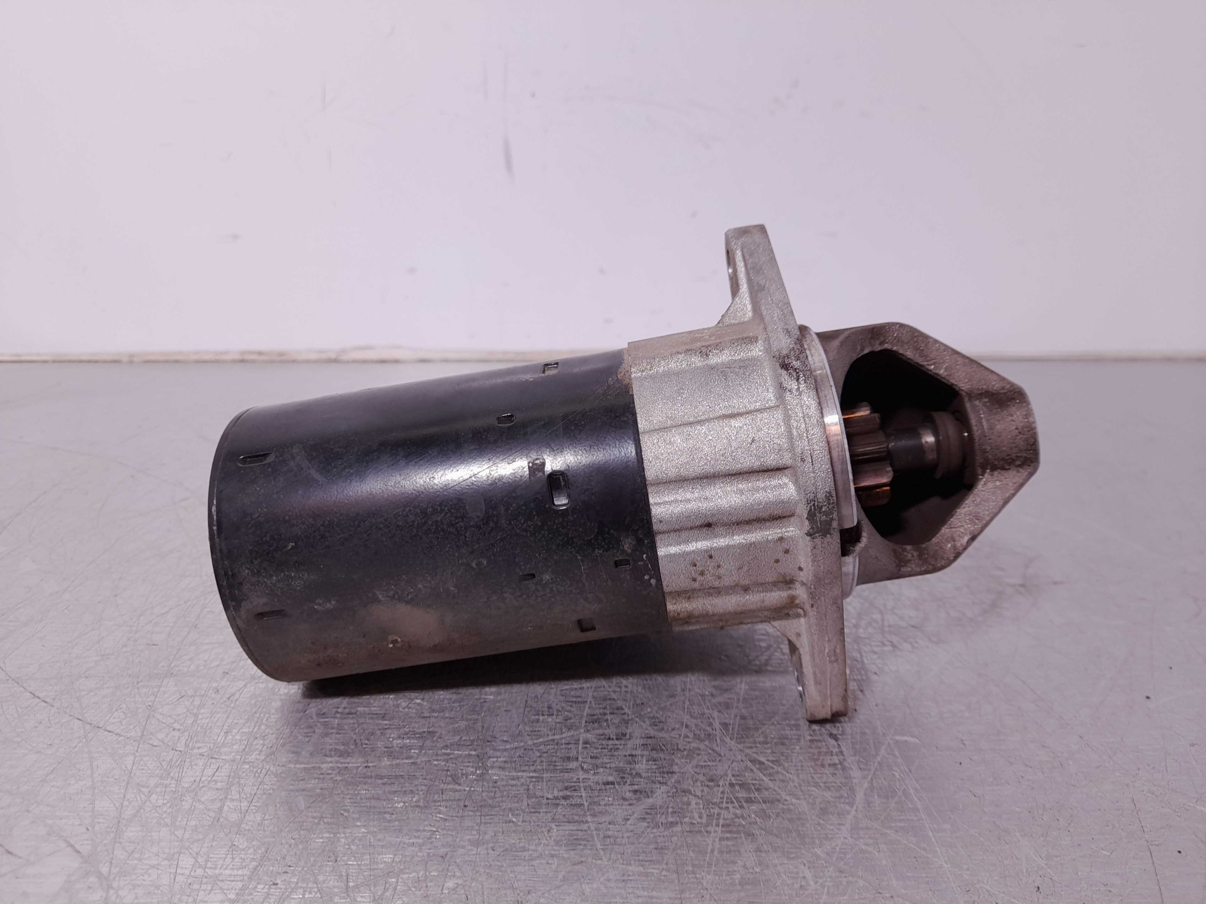 Recambio de motores de arranque para opel vectra c berlina club referencia OEM IAM 0001107405 BOSCH 