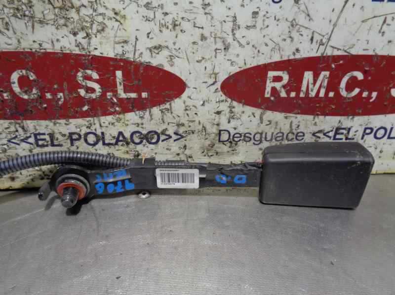 Recambio de anclaje cinturon de seguridad para hyundai i40 comfort referencia OEM IAM 888303Z000RY  