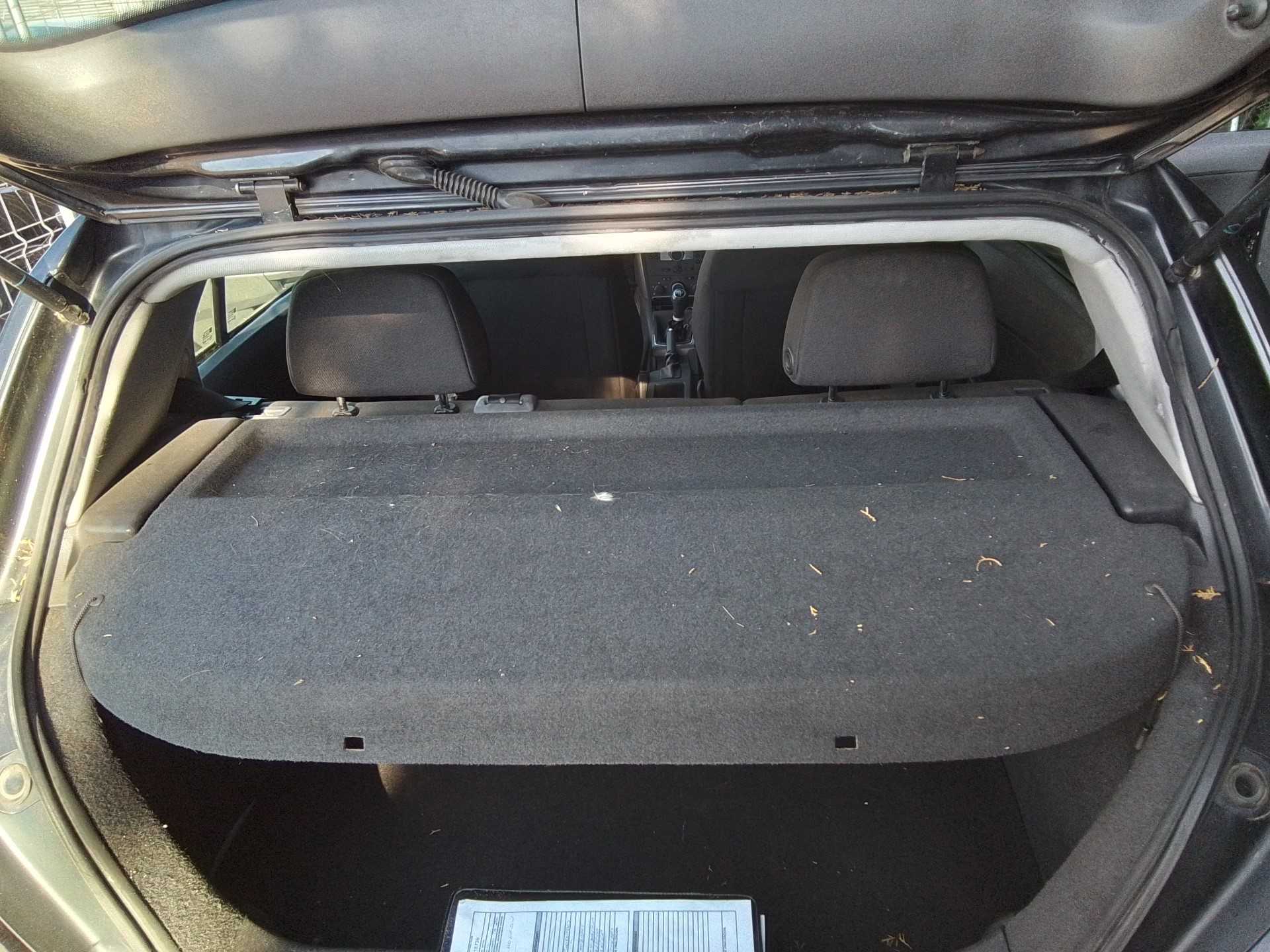 Recambio de bandeja trasera para opel astra h ber. edition referencia OEM IAM   