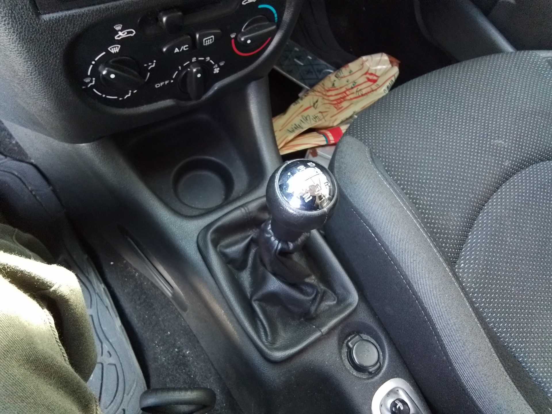 Recambio de palanca cambio para peugeot 206+ 1.4 hdi referencia OEM IAM   