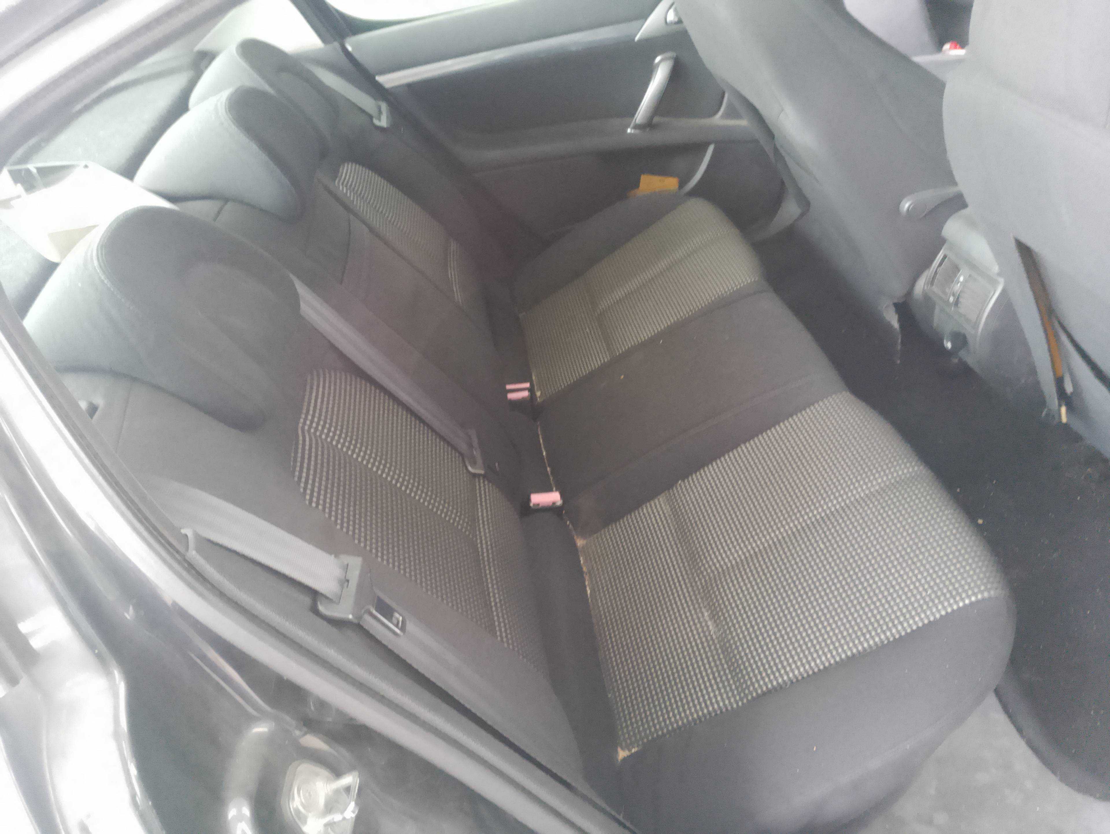 Recambio de asientos traseros para peugeot 407 st confort referencia OEM IAM   