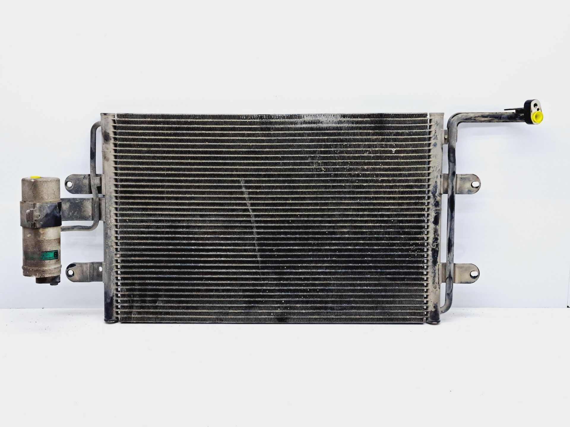 Recambio de condensador / radiador aire acondicionado para volkswagen bora berlina (1j2) conceptline referencia OEM IAM 1J082041