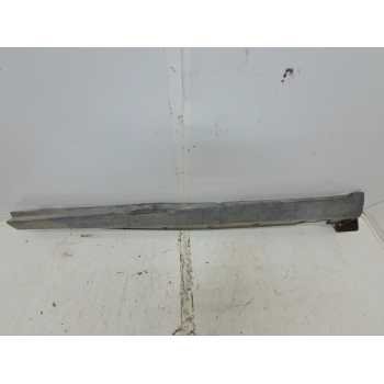 Recambio de faldon lateral para kia sorento active 4wd referencia OEM IAM 877512P000  