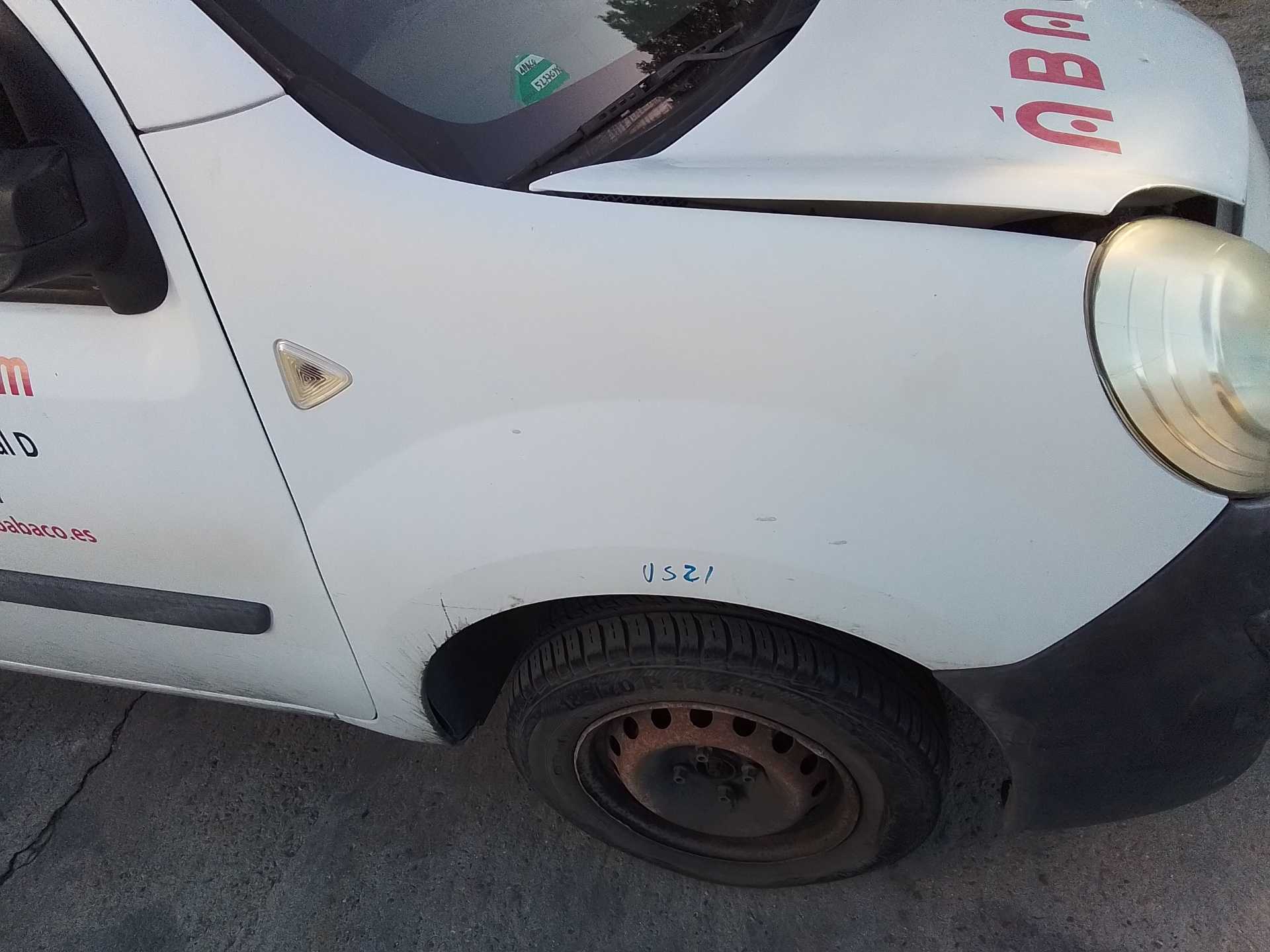 Recambio de aleta delantera derecha para renault kangoo 1.5 dci diesel referencia OEM IAM   