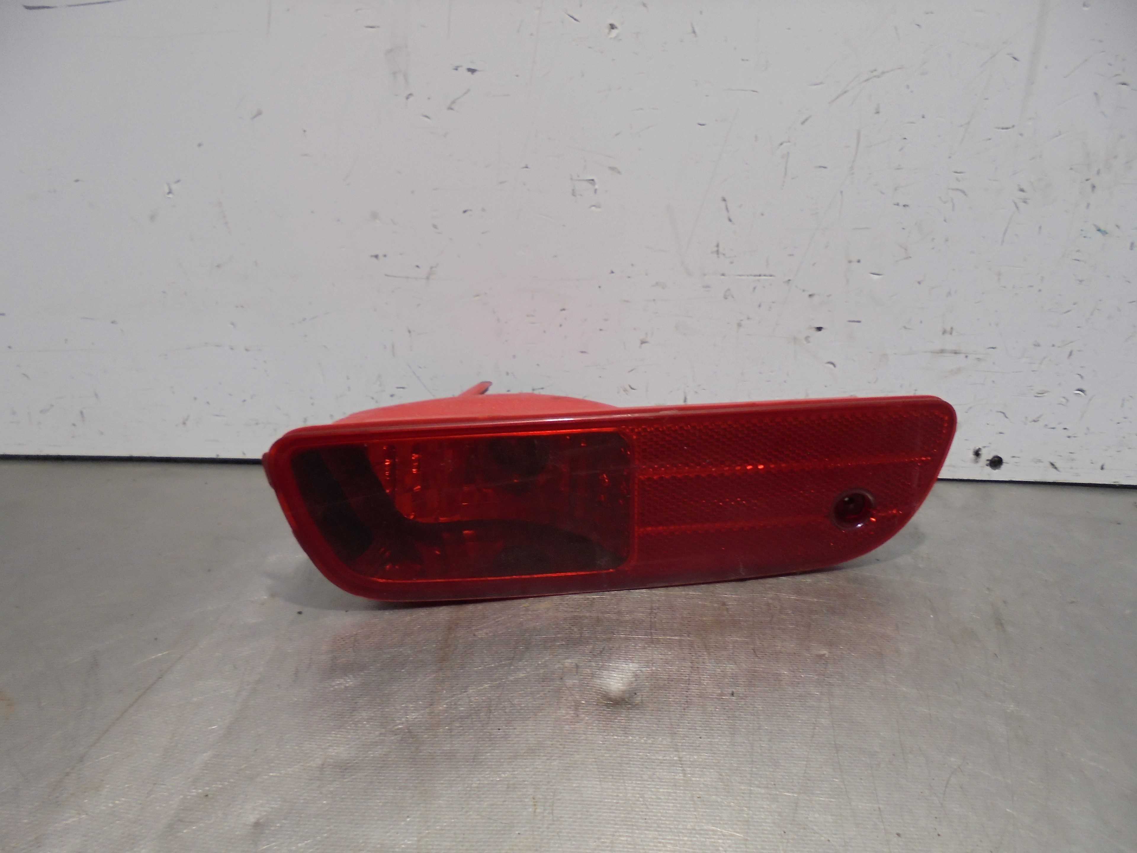 Recambio de faro antiniebla trasero izquierdo para kia sorento active 4wd referencia OEM IAM 924052P3  