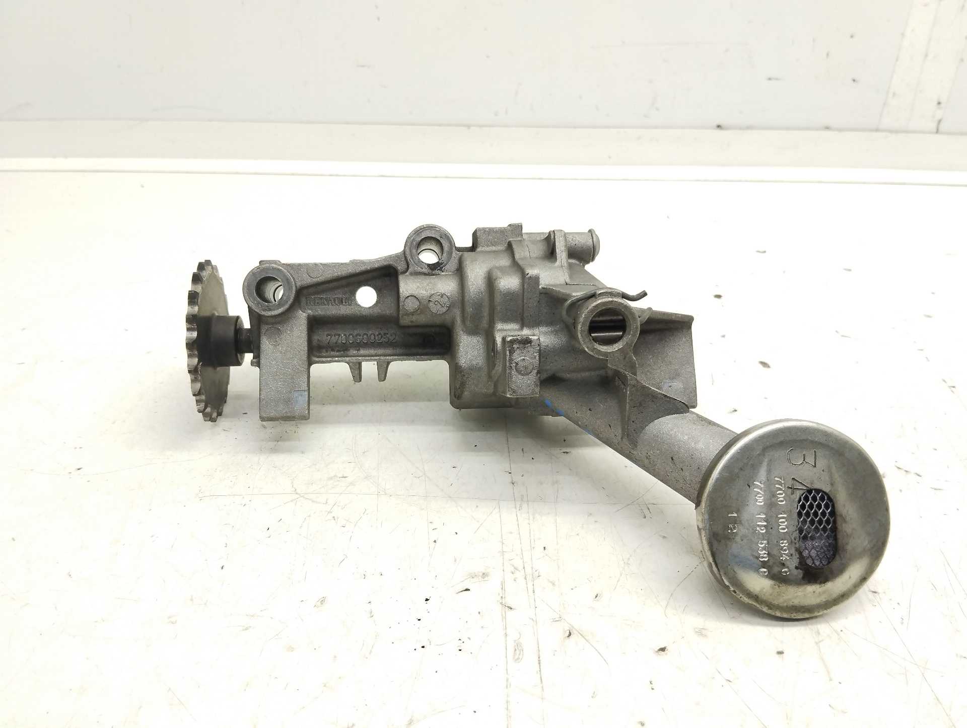 Recambio de bomba aceite para renault scenic rx4 (ja0) 1.9 dci referencia OEM IAM 7700600252  