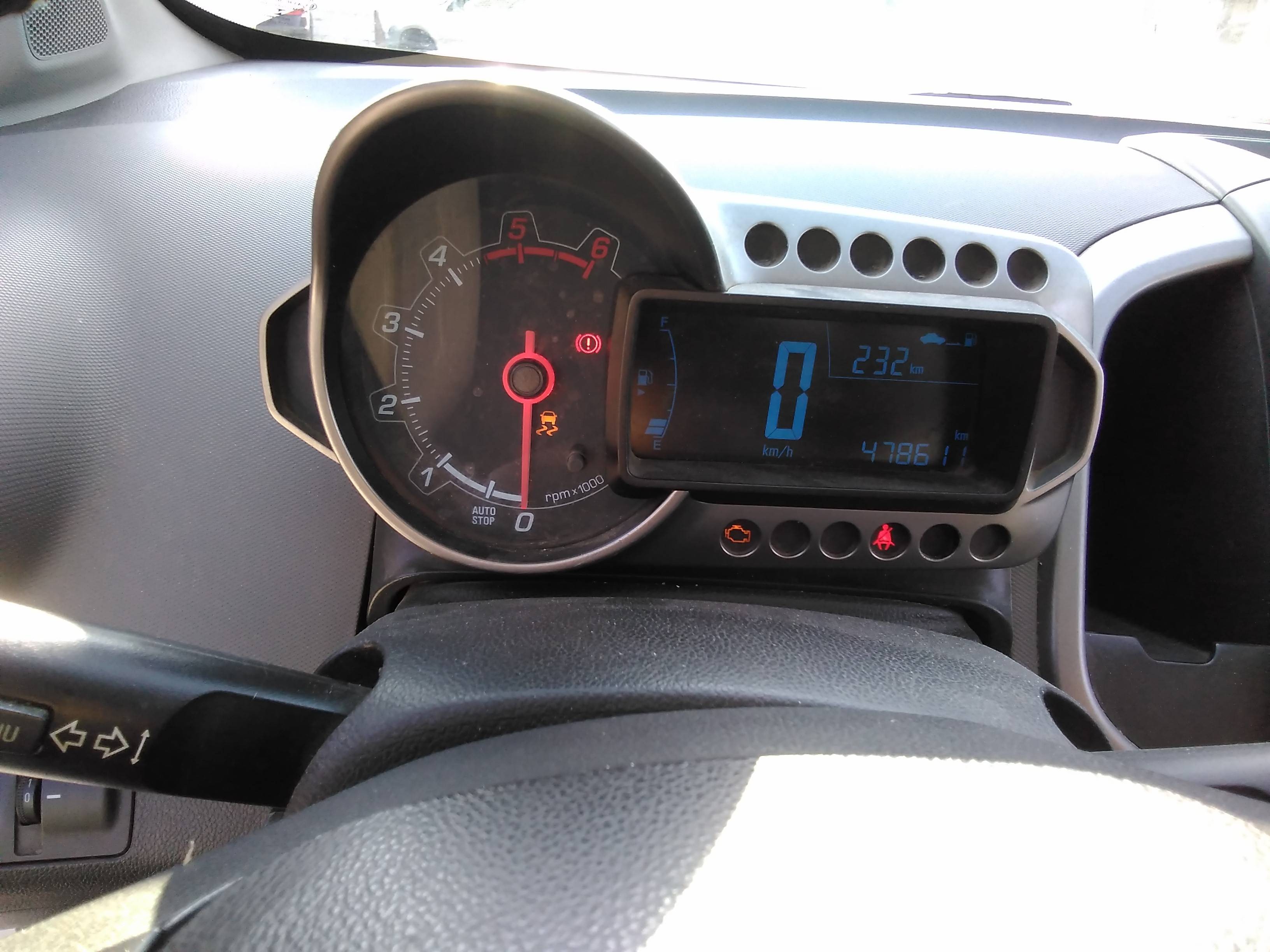 Recambio de cuadro instrumentos para chevrolet aveo sedán lt+ referencia OEM IAM   