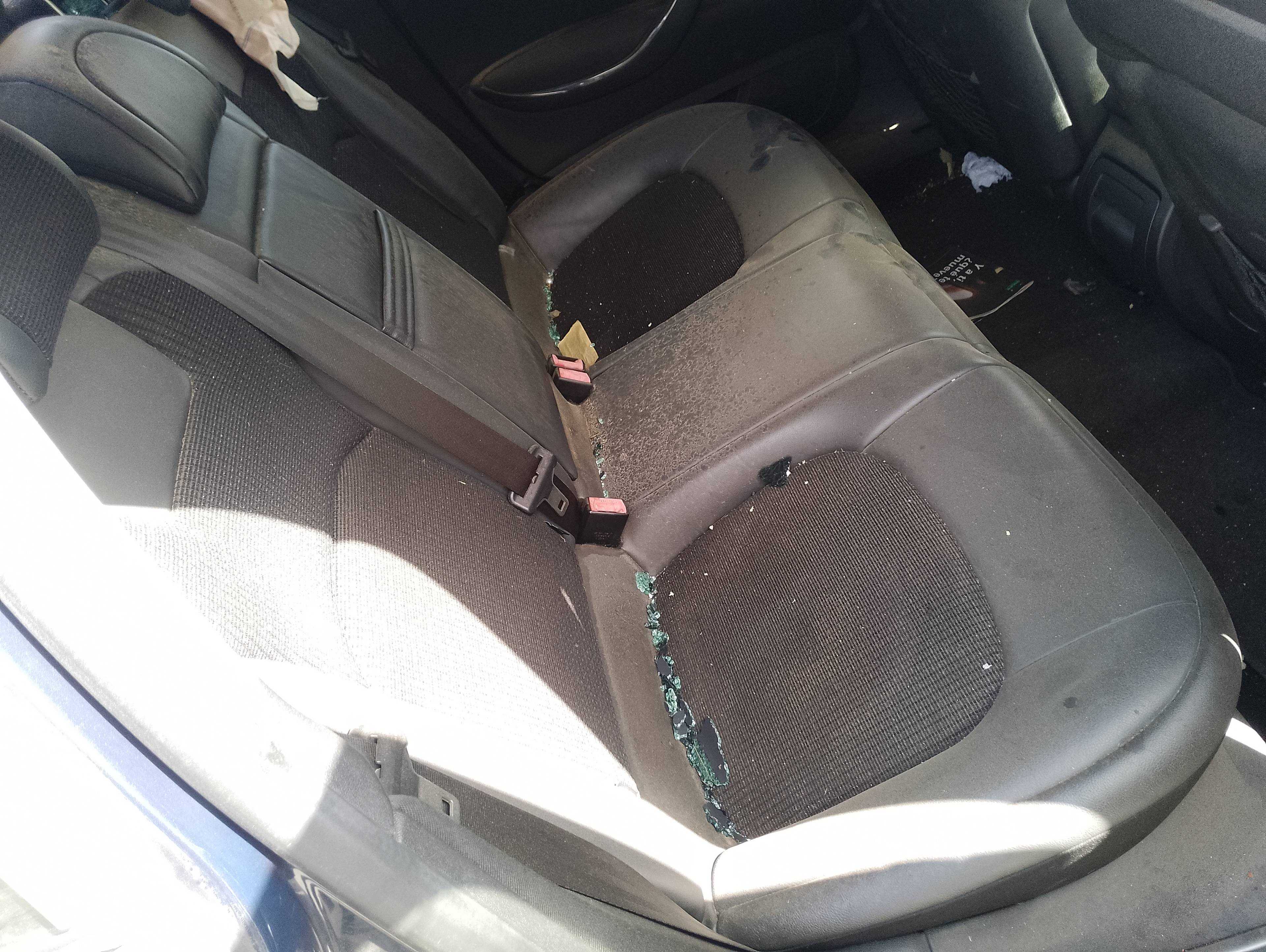 Recambio de asientos traseros para citroën c5 berlina 2.0 hdi fap referencia OEM IAM   