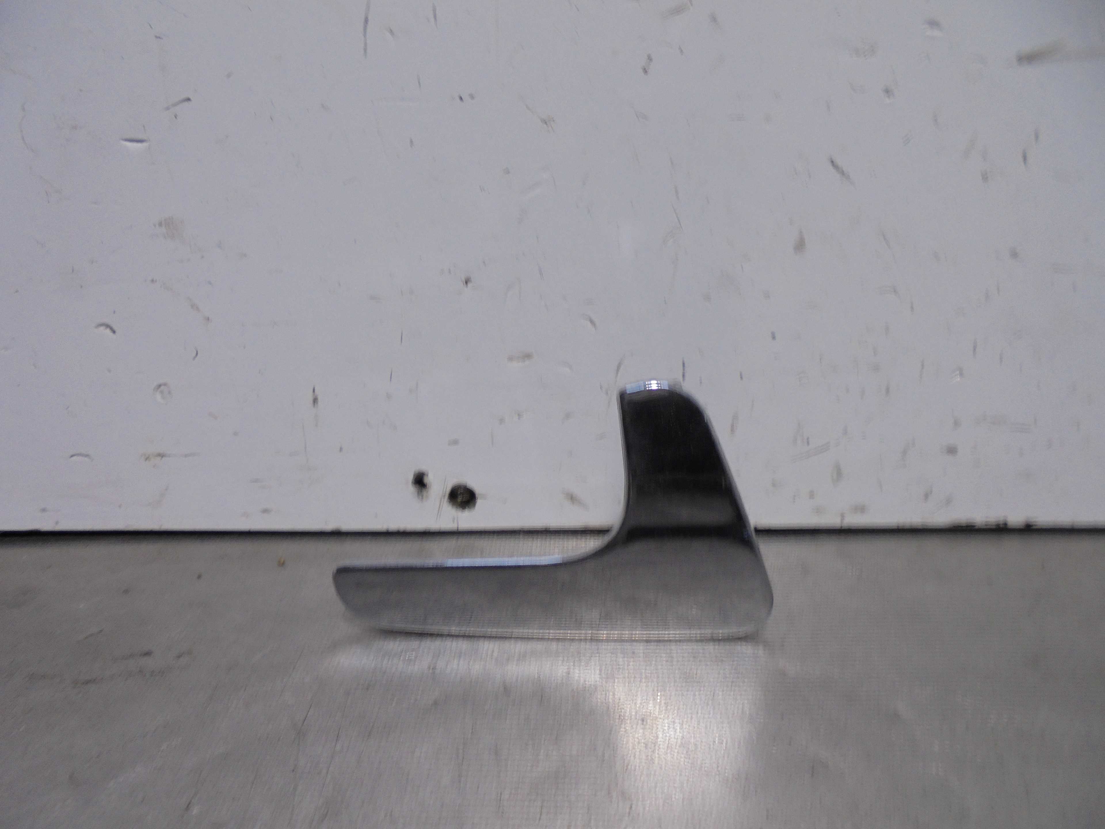 Recambio de maneta interior trasera derecha para seat ibiza (6k1) select referencia OEM IAM   