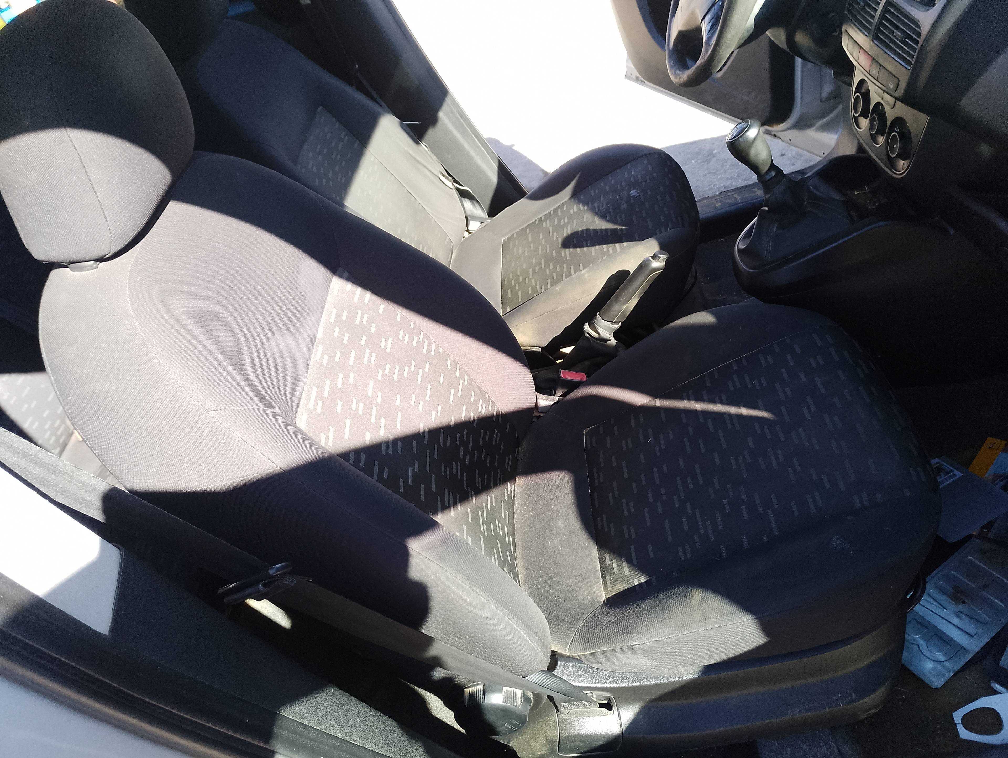 Recambio de asiento delantero derecho para opel combo d expression l1h1 referencia OEM IAM   