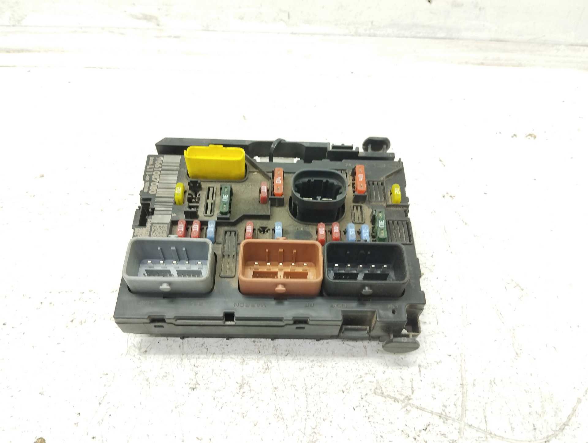 Recambio de centralita bcm para peugeot 307 break/sw (s2) sw pack referencia OEM IAM 9661087080 -L1100 9661087080 