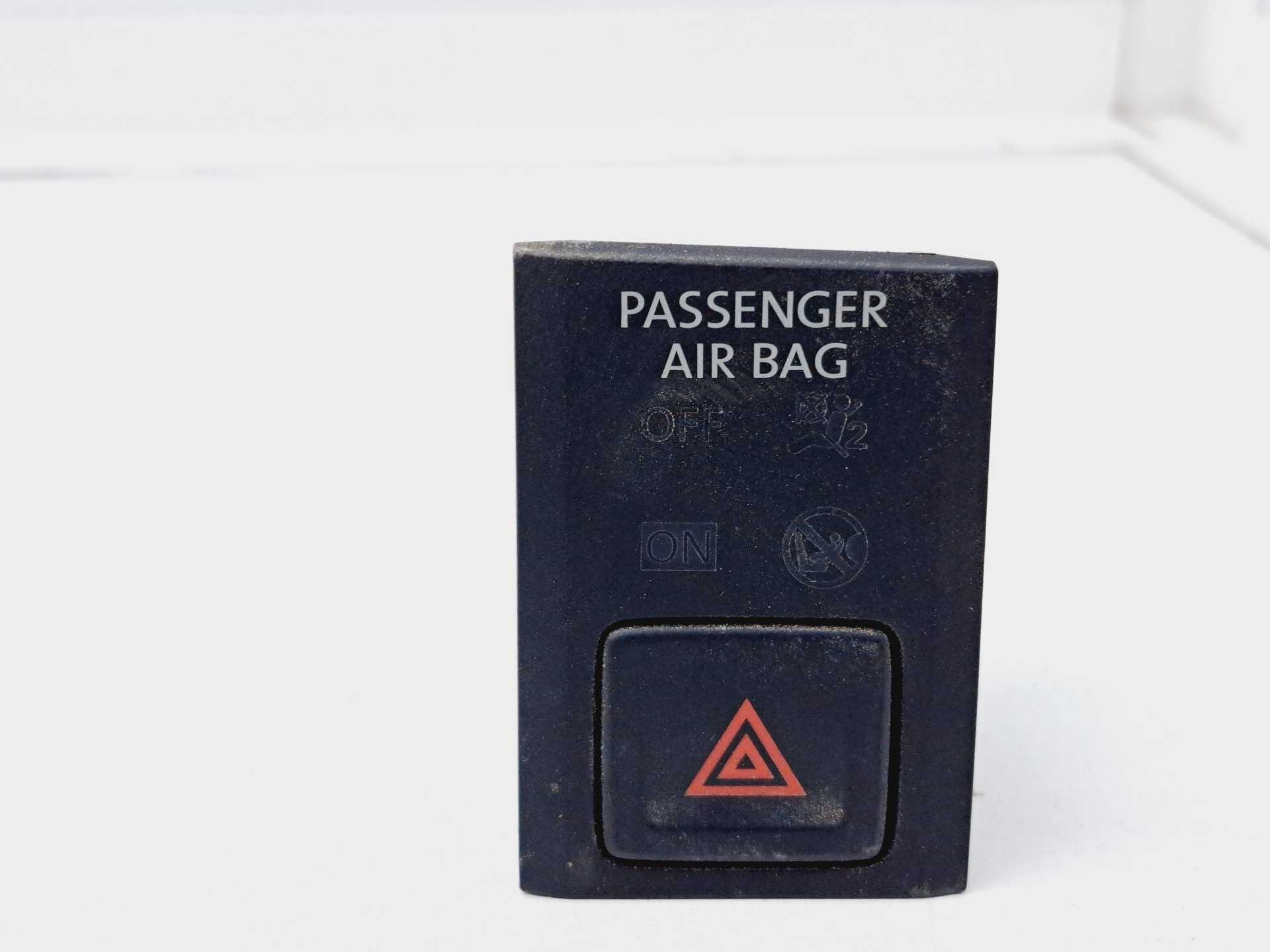 Recambio de mando warning para volkswagen tiguan 2.0 tdi referencia OEM IAM 5NB919225A  