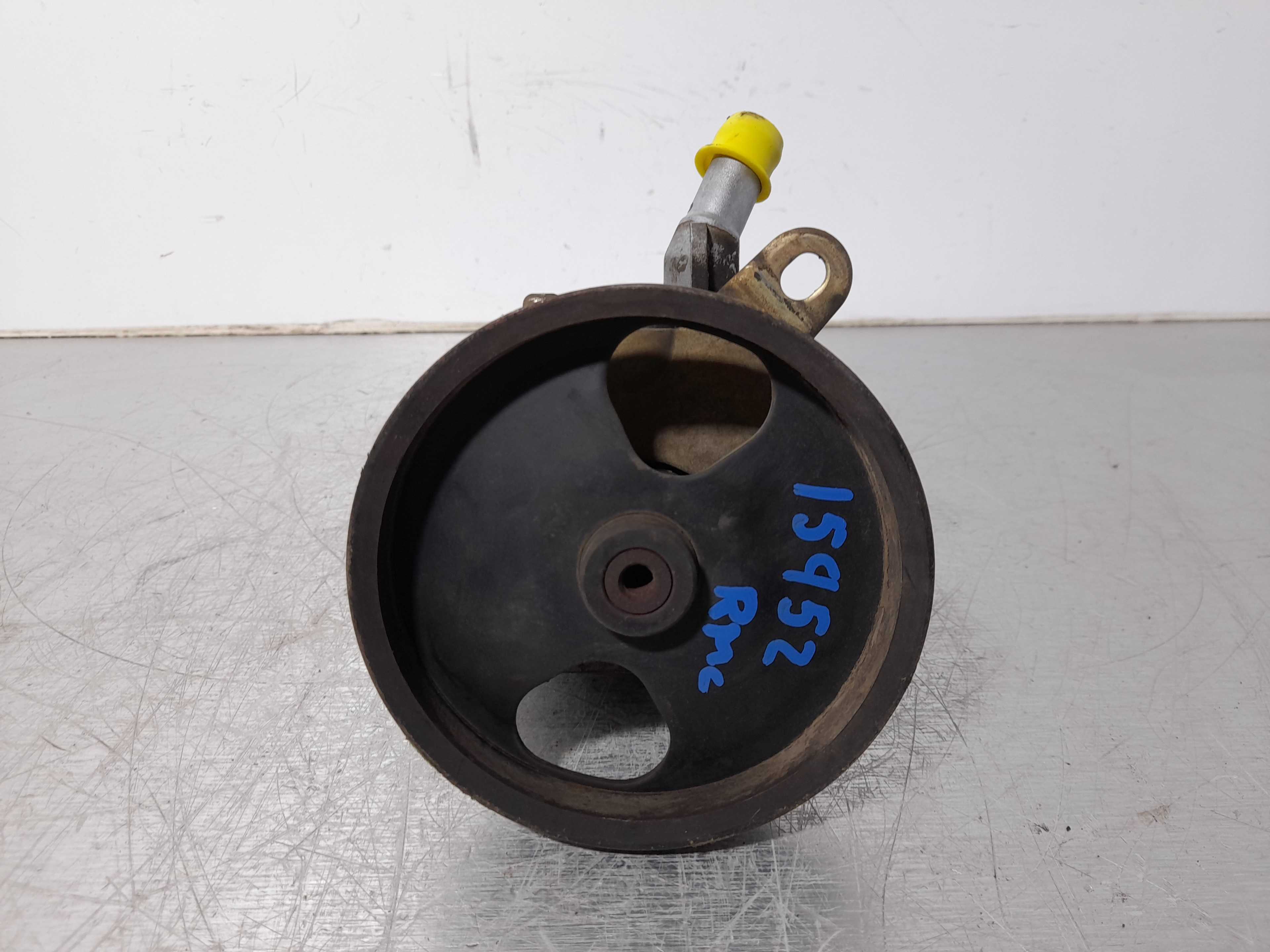Recambio de bomba direccion para nissan almera (n16/e) 1.5 16v cat referencia OEM IAM 491105M400  