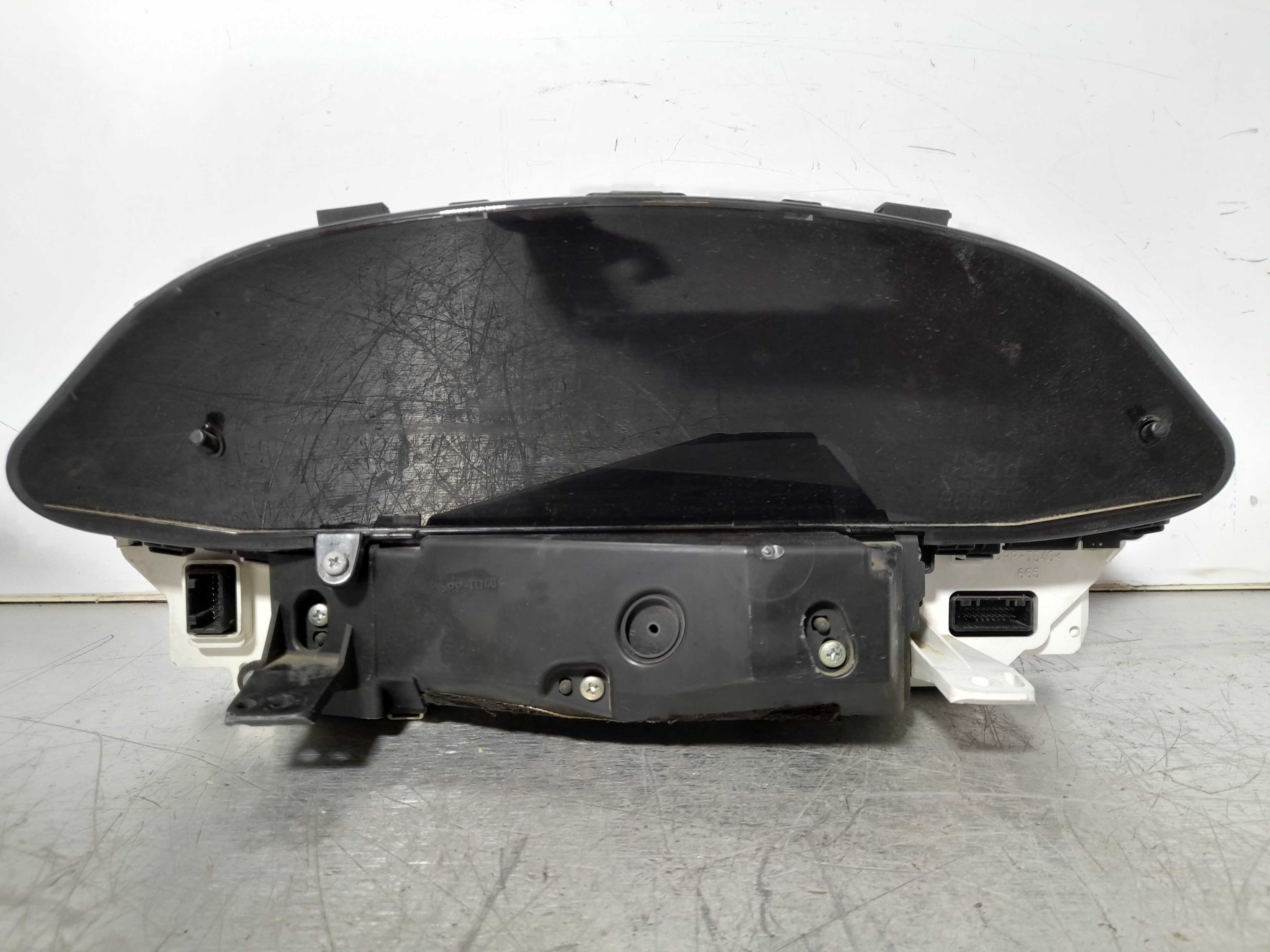 Recambio de cuadro instrumentos para toyota yaris (ksp9/scp9/nlp9) básico referencia OEM IAM 838000D690D  