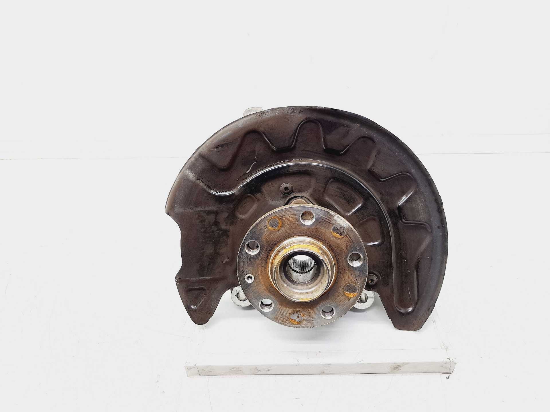Recambio de mangueta delantera derecha para volkswagen tiguan 2.0 tdi referencia OEM IAM 5Q0407258B  
