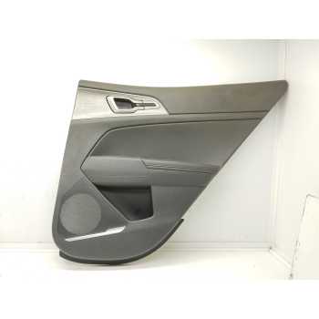 GUARNECIDO PUERTA TRASERA DERECHA 83302R2160B48 