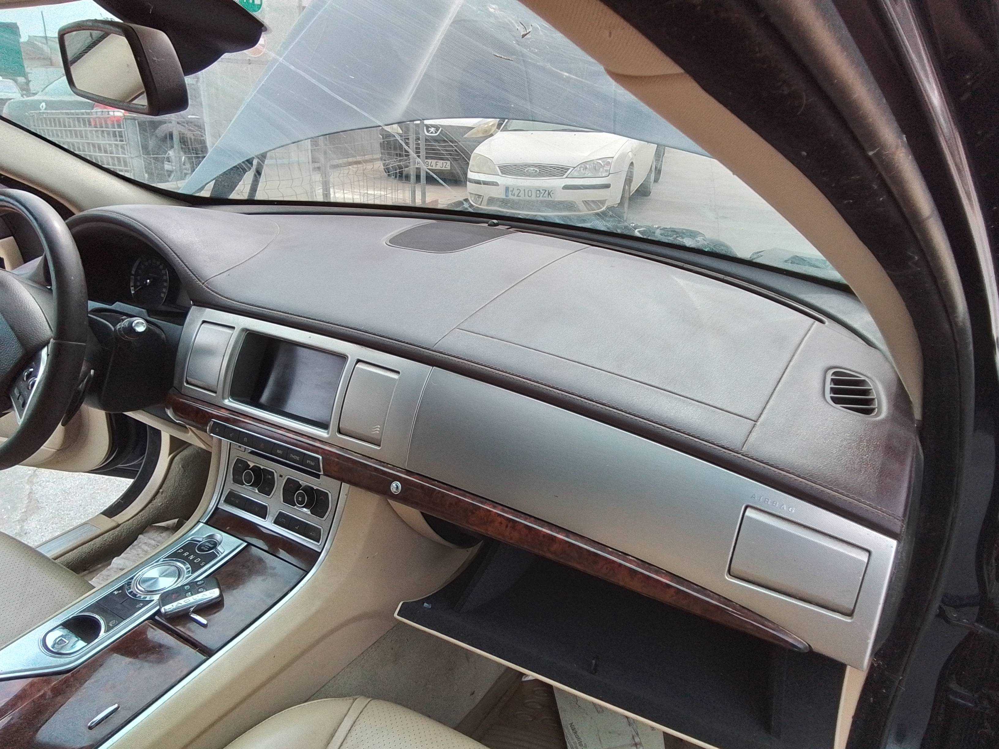 Recambio de salpicadero para jaguar xf sportbrake 2.2 diesel referencia OEM IAM   