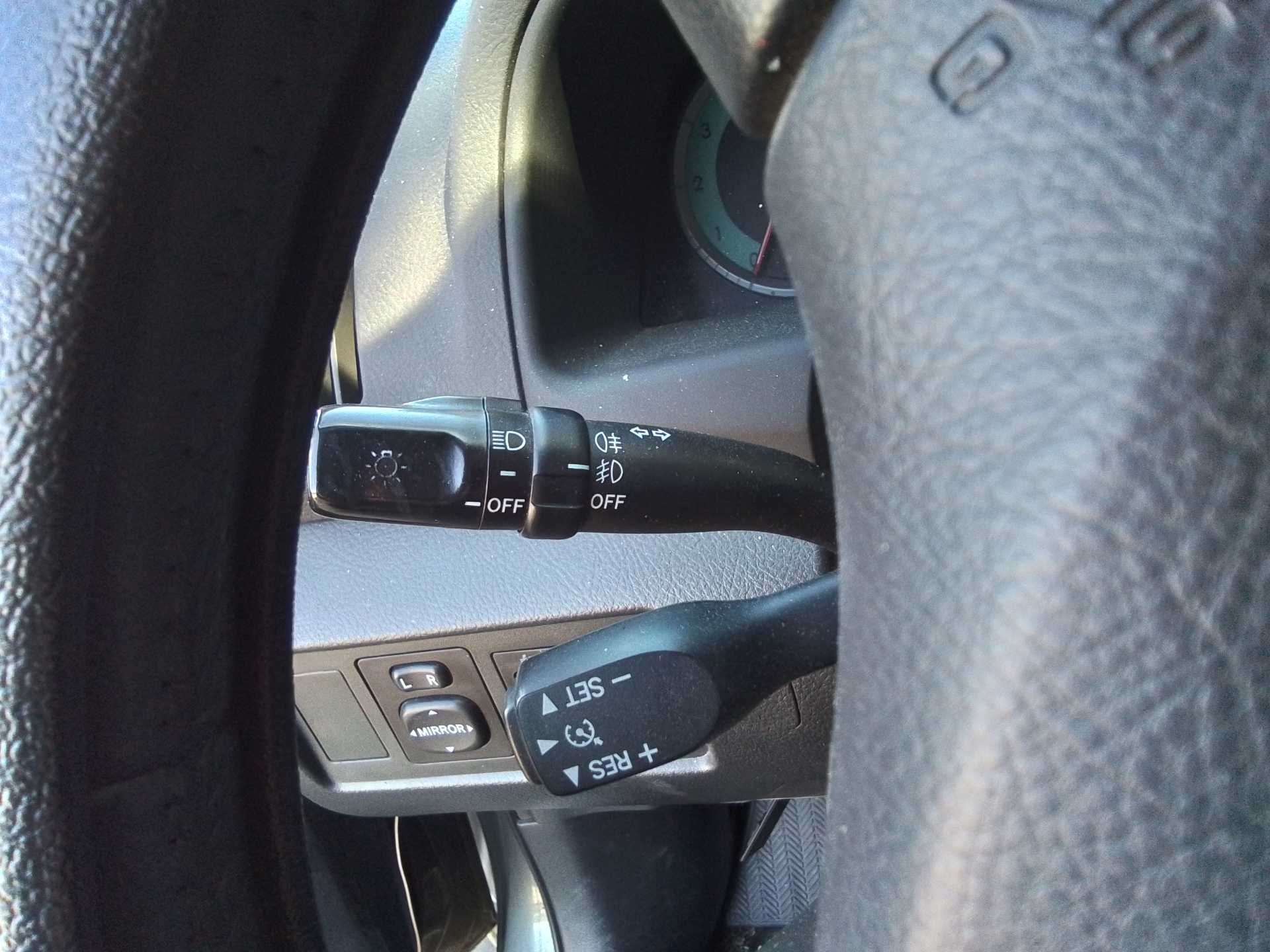 Recambio de mando intermitentes para toyota corolla verso (r1) 2.0 turbodiesel cat referencia OEM IAM   