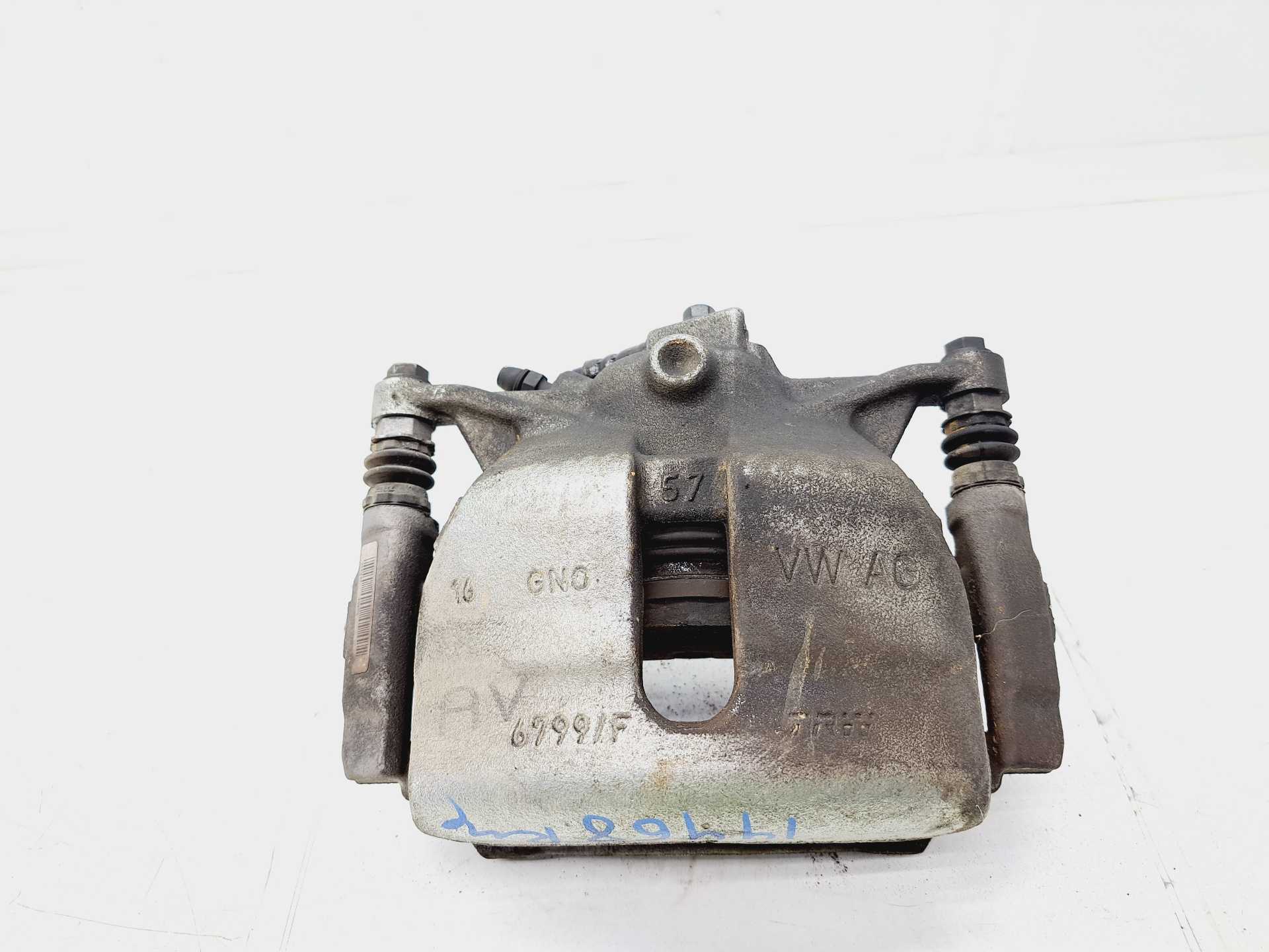 Recambio de pinza de freno delantera derecha para volkswagen tiguan 2.0 tdi referencia OEM IAM 6799F TRW 