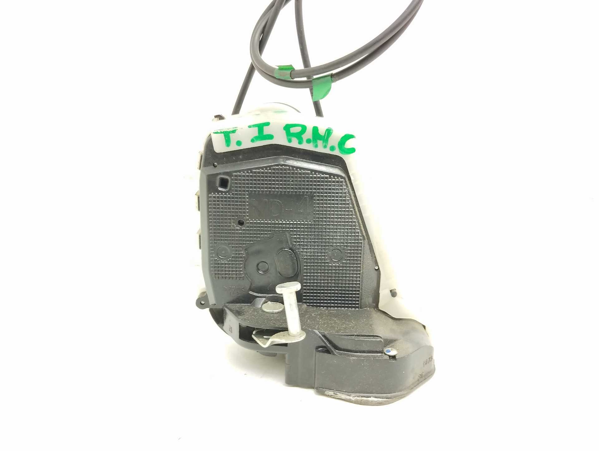 Recambio de cerradura puerta trasera izquierda para toyota yaris active hybrid referencia OEM IAM 690600D310  