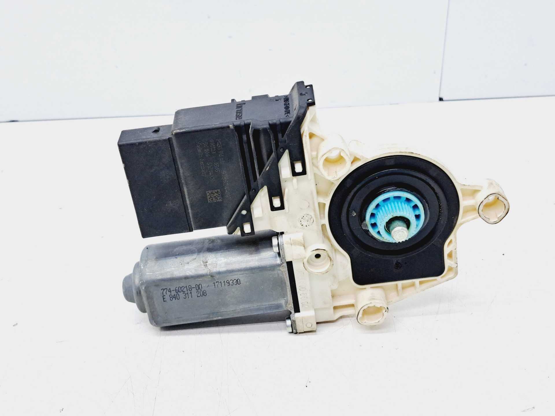 Recambio de motor elevalunas trasero derecho para seat leon (1p1) 1.9 tdi referencia OEM IAM 1K0959704AF  