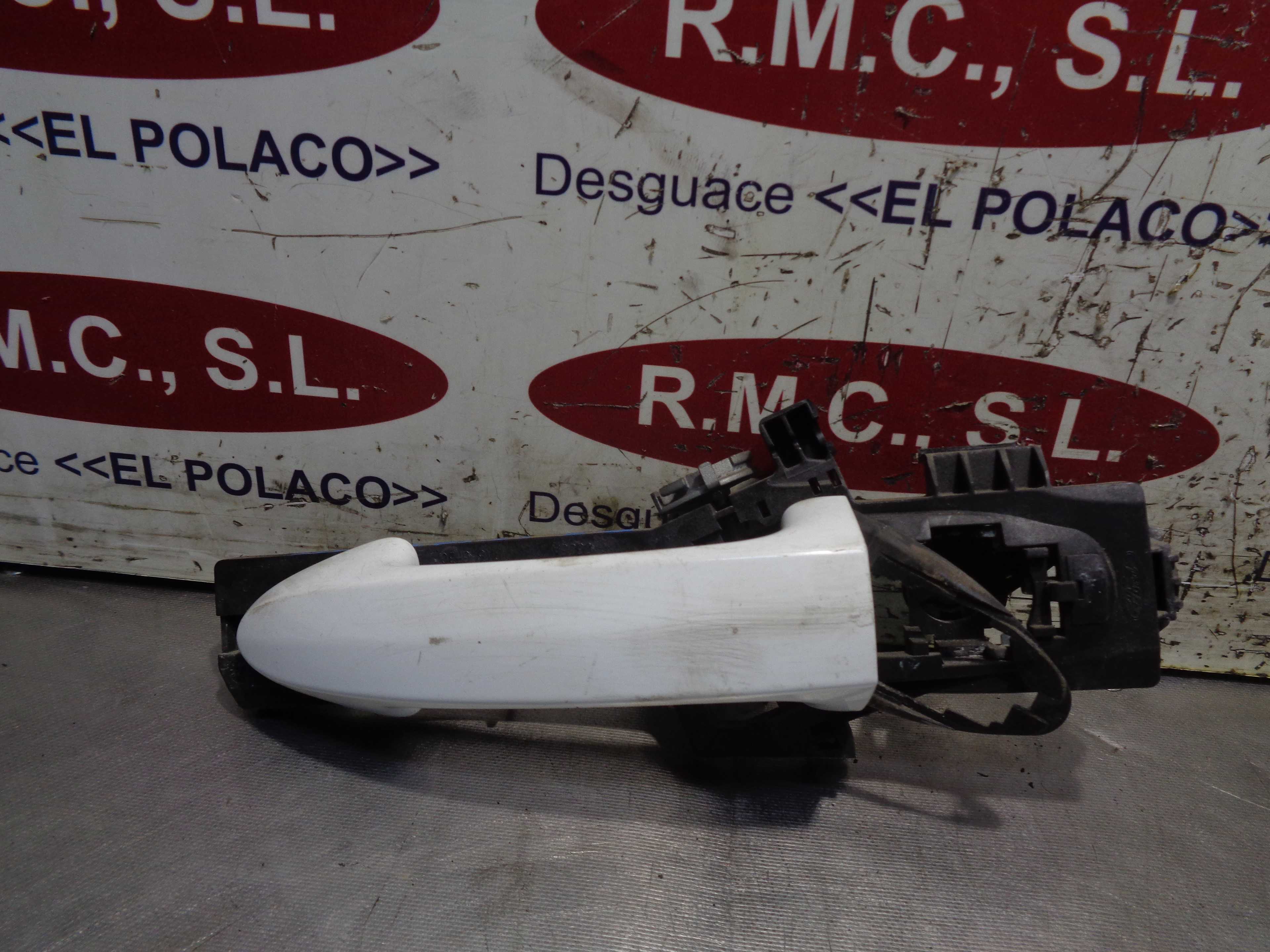 Recambio de maneta exterior delantera izquierda para ford fiesta (cb1) ambiente referencia OEM IAM 8A61A224A37  