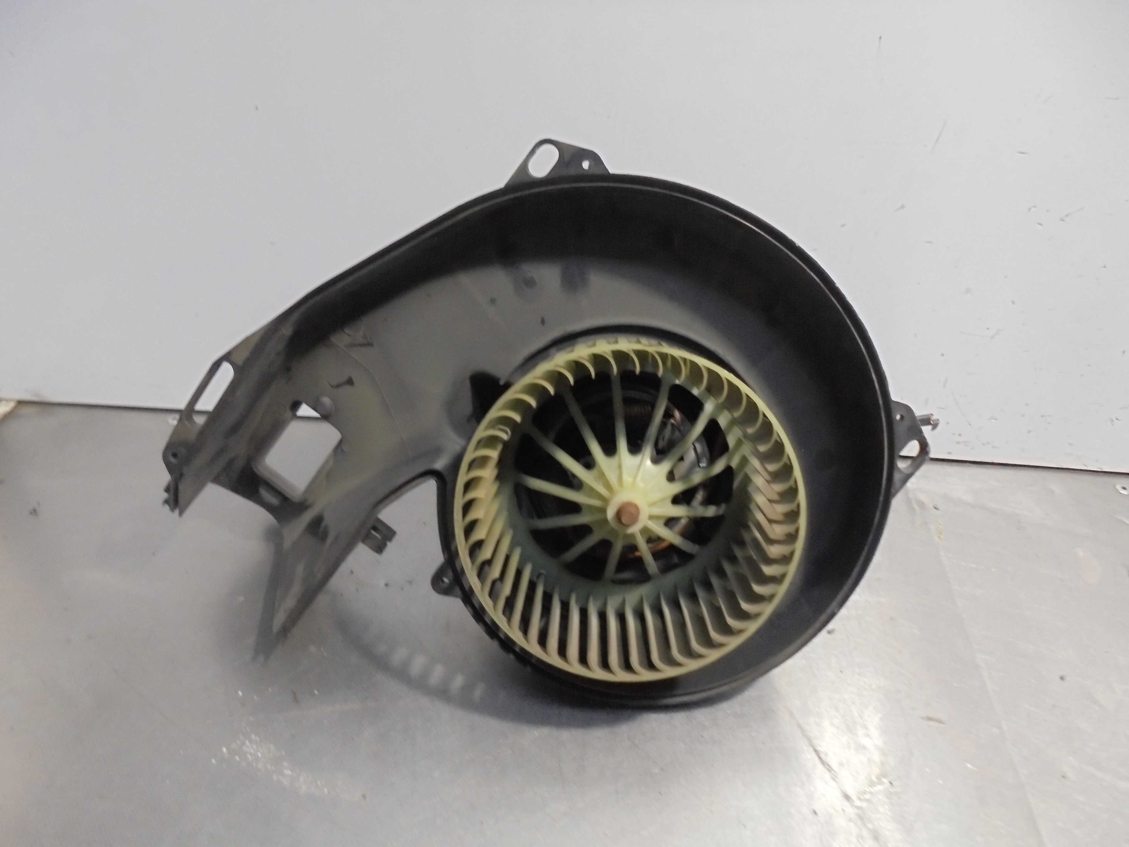 Recambio de motor calefaccion para opel meriva blue line referencia OEM IAM   