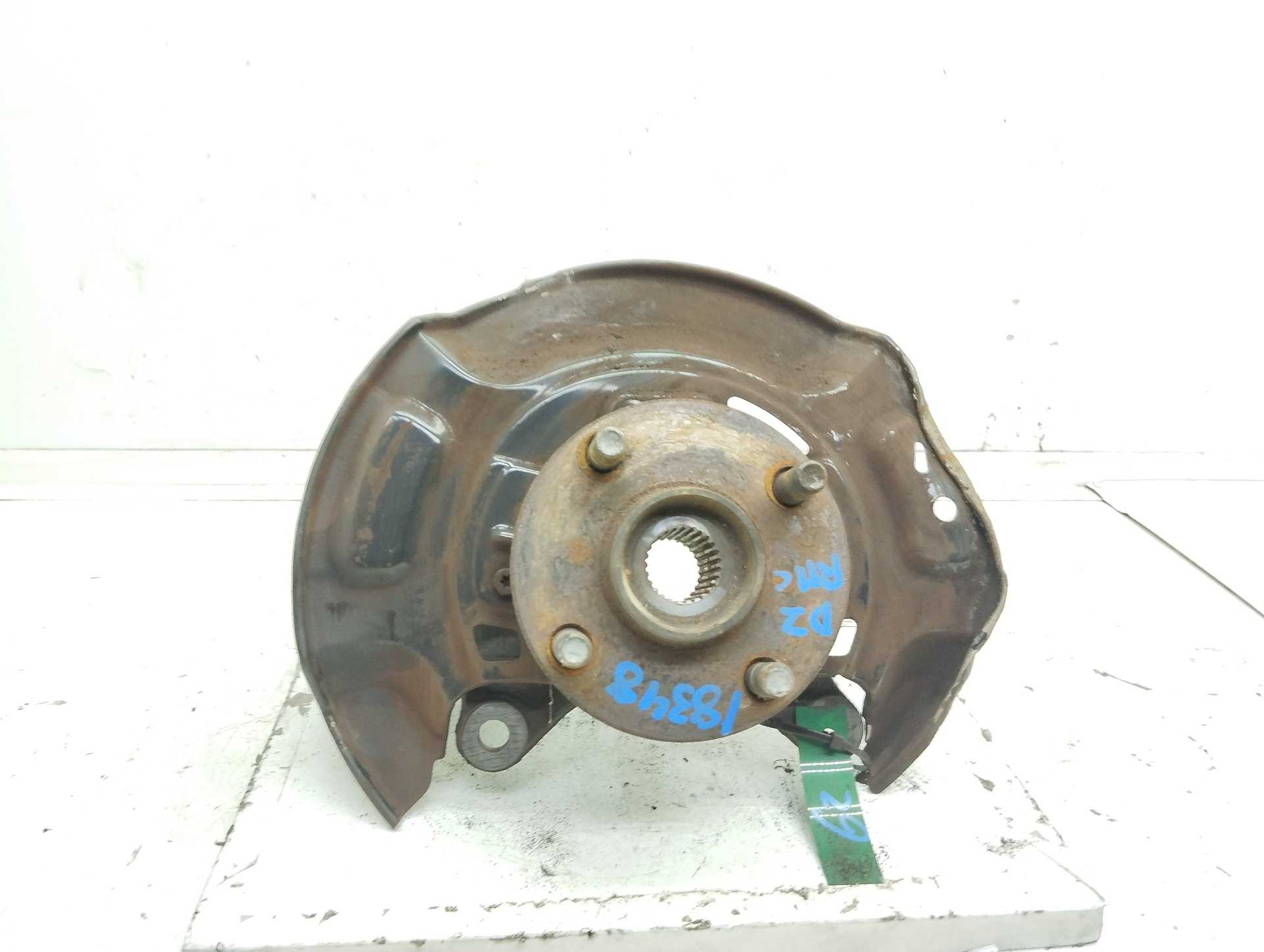 Recambio de mangueta delantera izquierda para toyota yaris (ksp9/scp9/nlp9) básico referencia OEM IAM   
