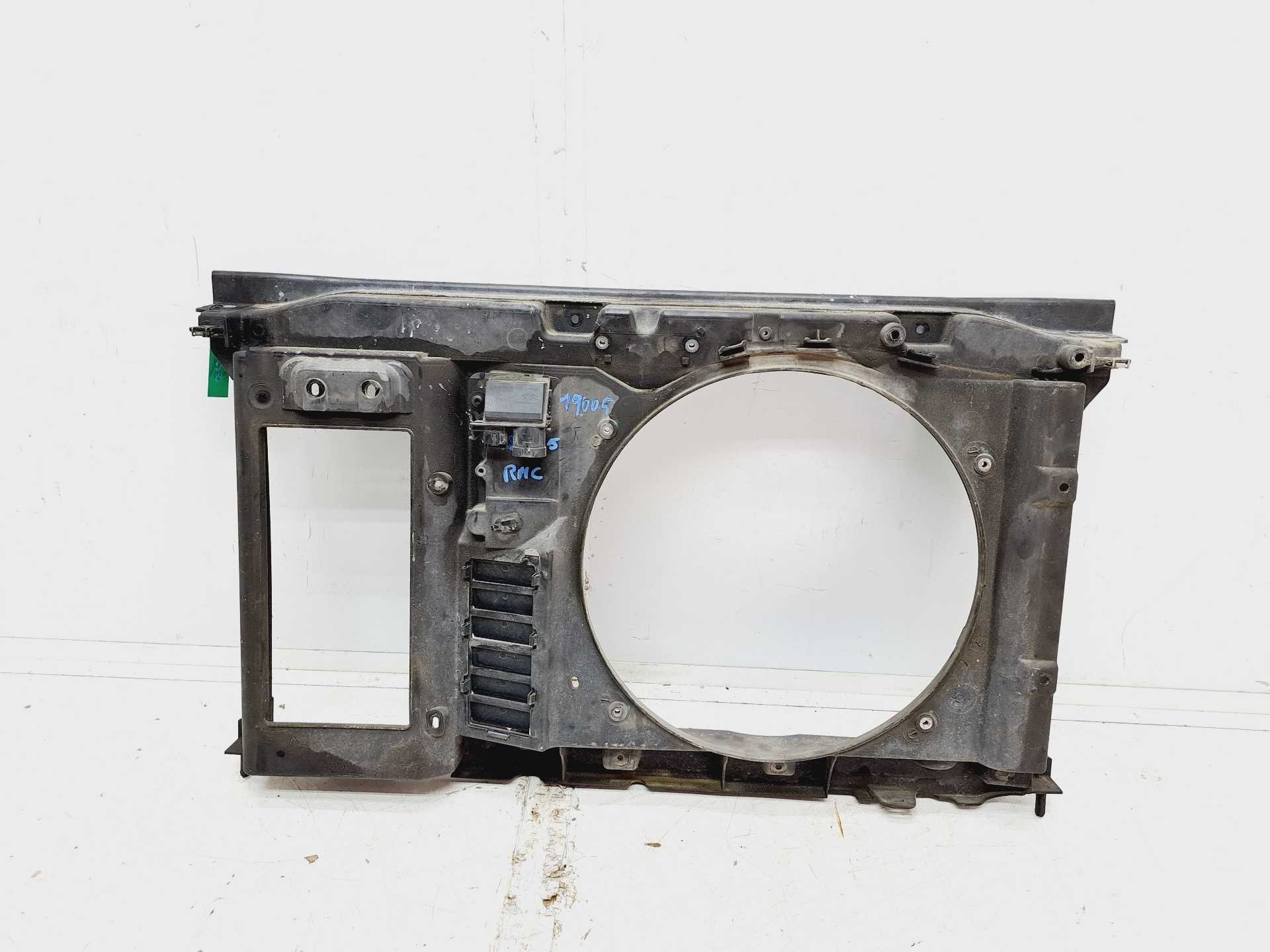 Recambio de panel frontal para peugeot 307 break/sw (s2) sw pack referencia OEM IAM  7104V3 