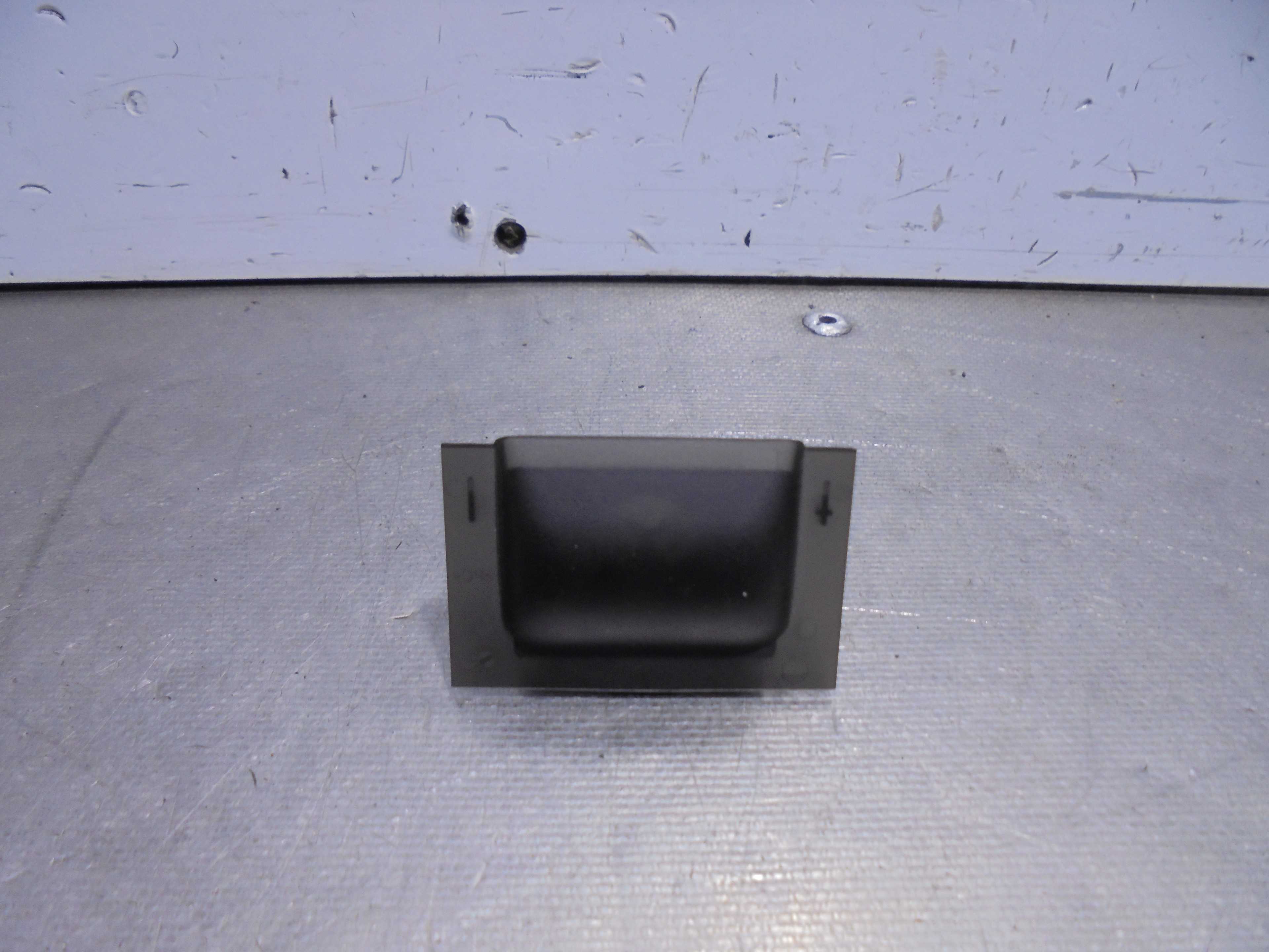 Recambio de sensor para audi a3 sedán (8vm) 30 tdi básico referencia OEM IAM   