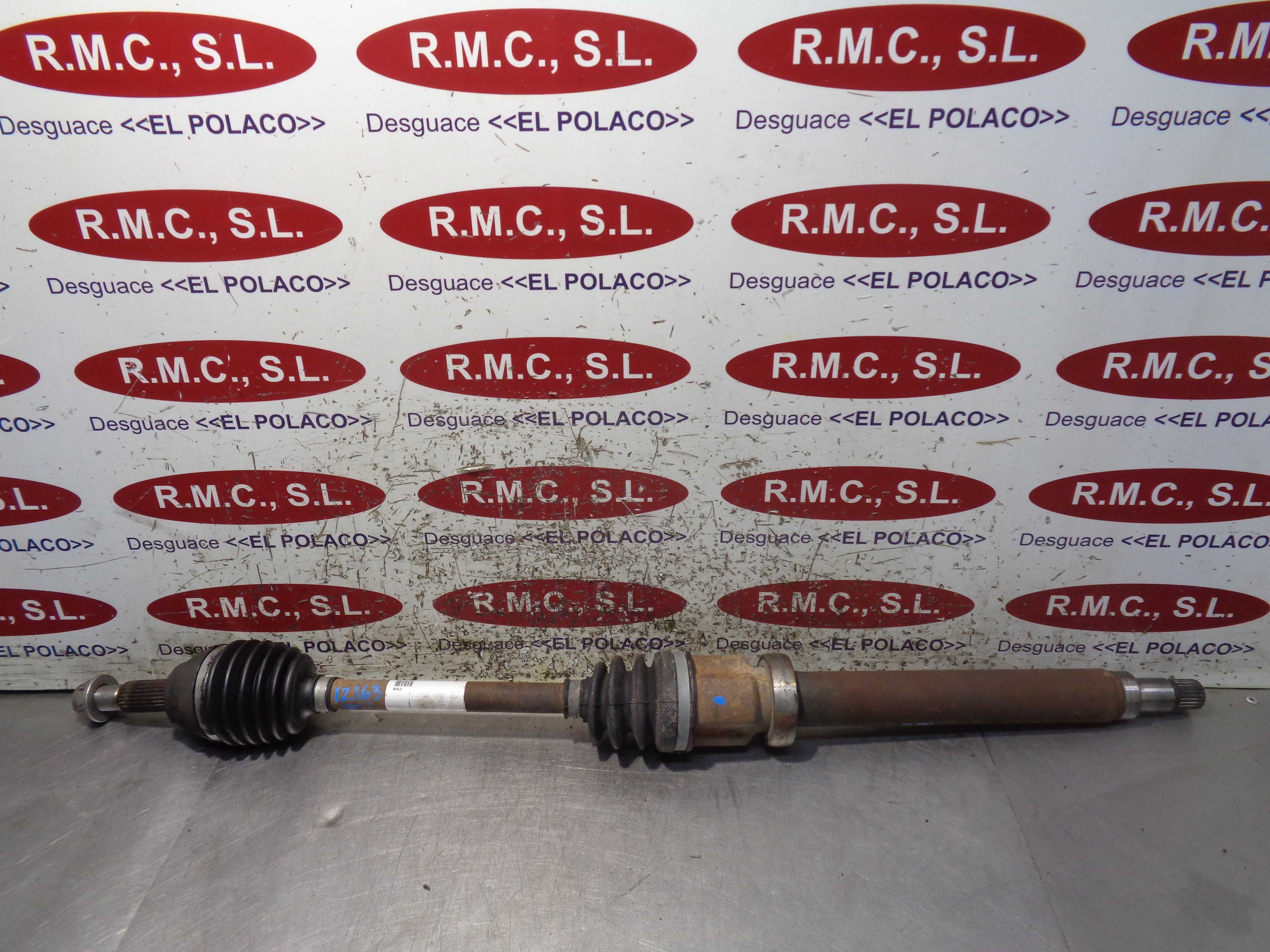 Recambio de transmision delantera derecha para ford fiesta (cb1) ambiente referencia OEM IAM 8V513B436  