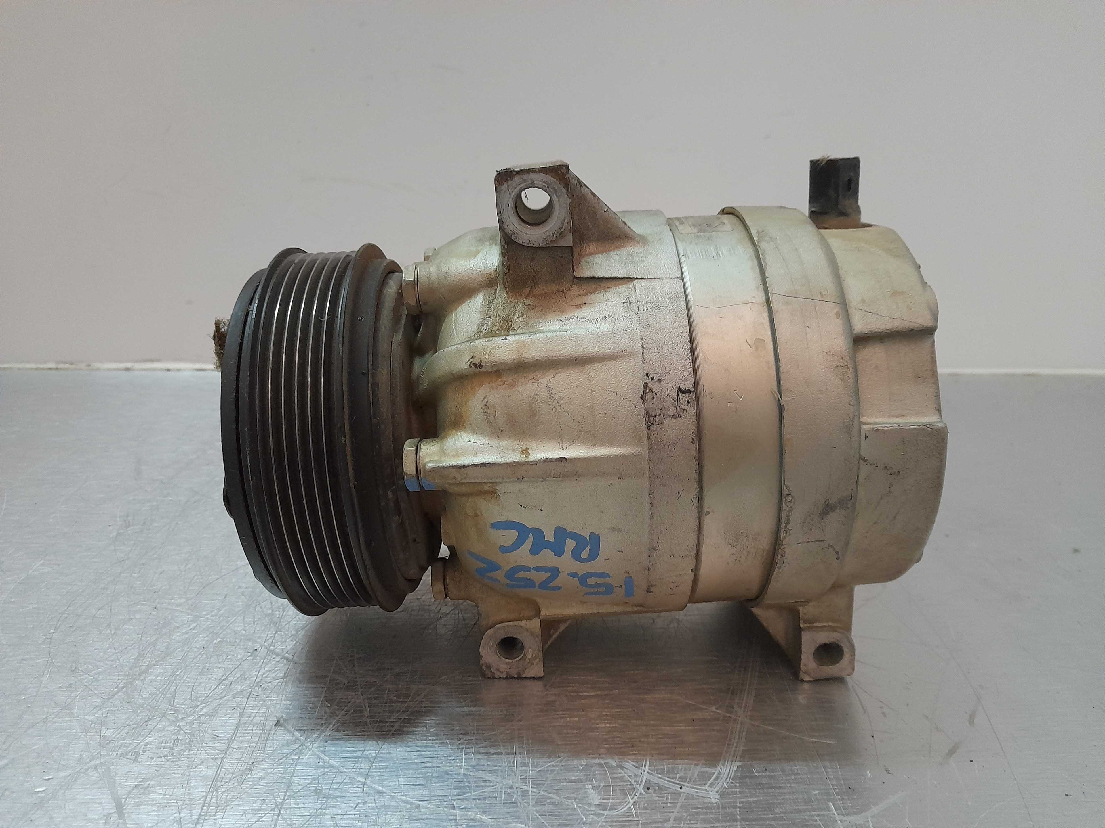 Recambio de compresor aire acondicionado para renault laguna ii (bg0) 2.0 referencia OEM IAM 7711134454  