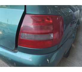 PILOTO TRASERO DERECHO 8D0945096F 